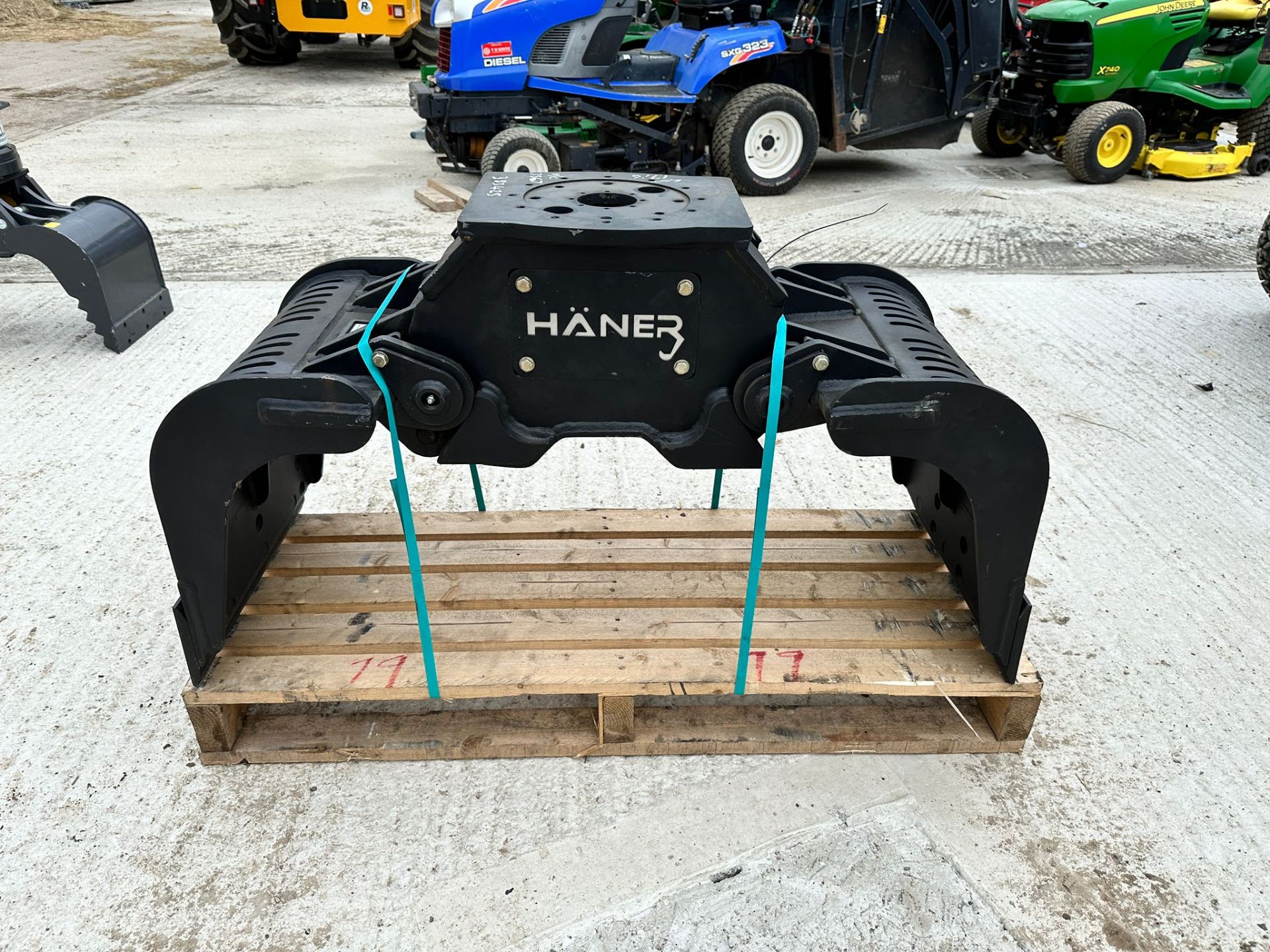 New And Unused Haner HSOG300 Hydraulic Selector Grab, Suitable For 3-8 Ton Excavator *PLUS VAT* - Image 2 of 11