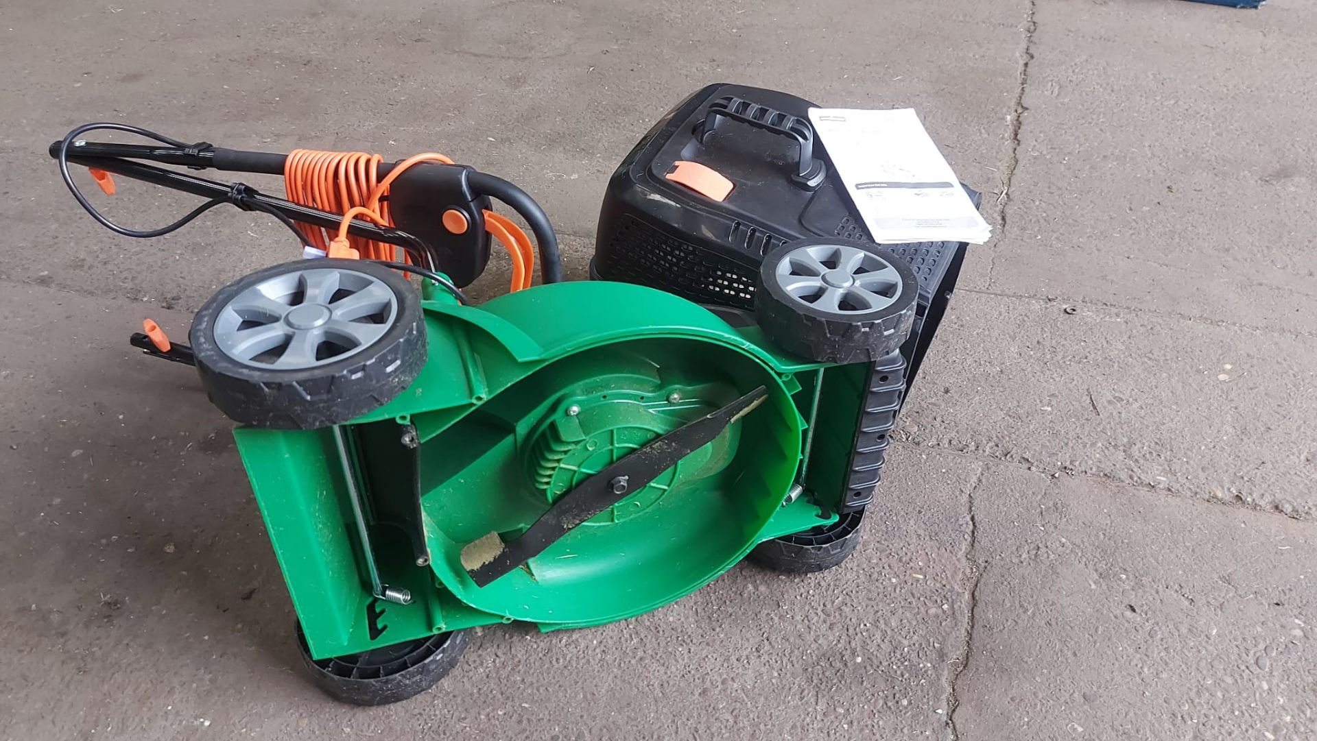 BRAND NEW BOXED HAWKSMOOR 32CM ELECTRIC MOWER *PLUS VAT* - Image 4 of 17