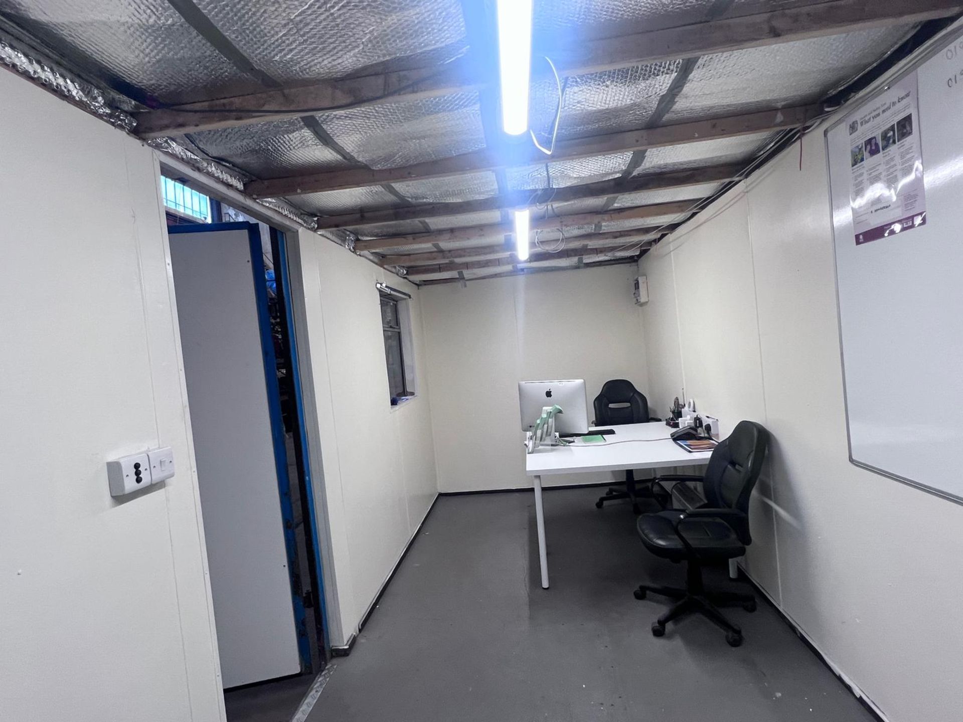 20ft Portable Site Office Container/office *NO RESERVE* *PLUS VAT* - Image 4 of 6