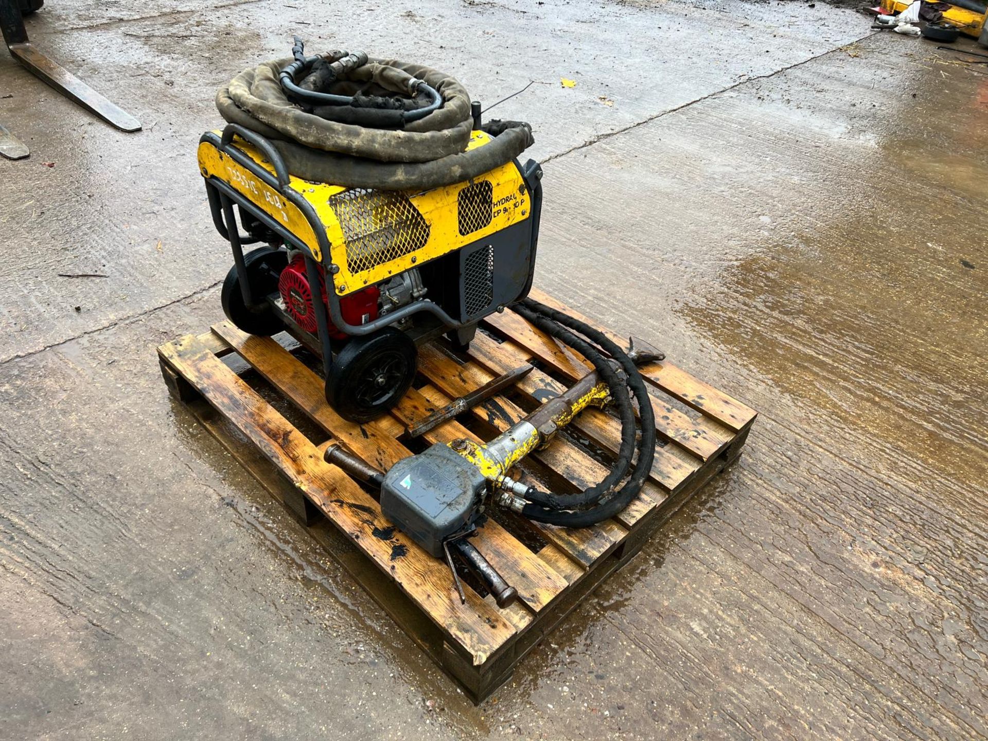 2015 Atlas Copco LP9-20P Hydrualic Power Pack With Breaker *PLUS VAT*