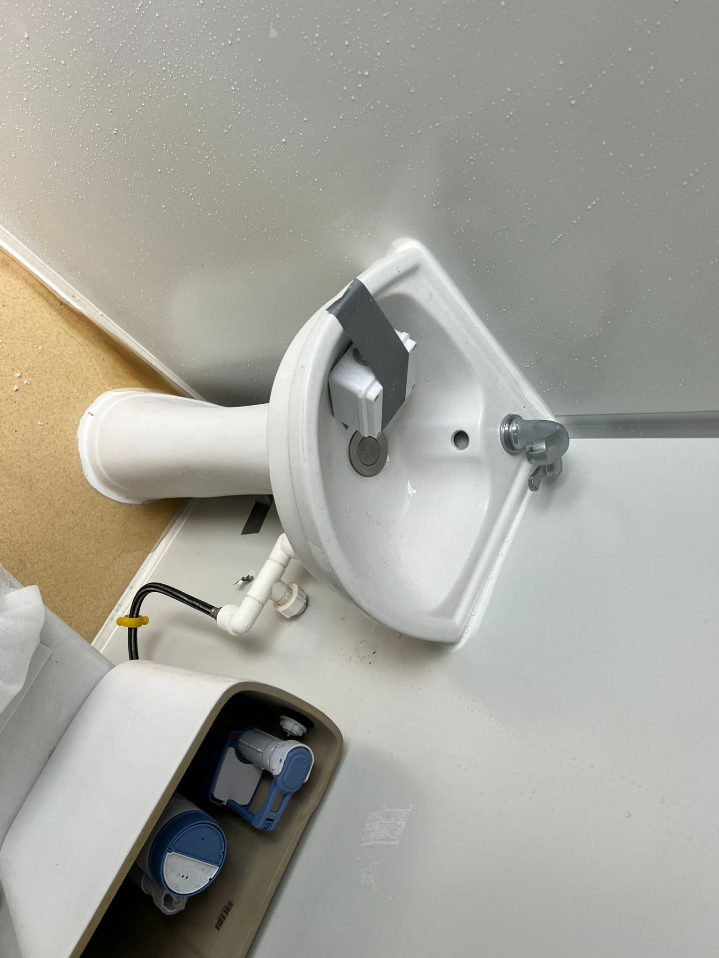 New And Unused Bastone Contained Portable Unisex Toilet *PLUS VAT* - Image 13 of 17