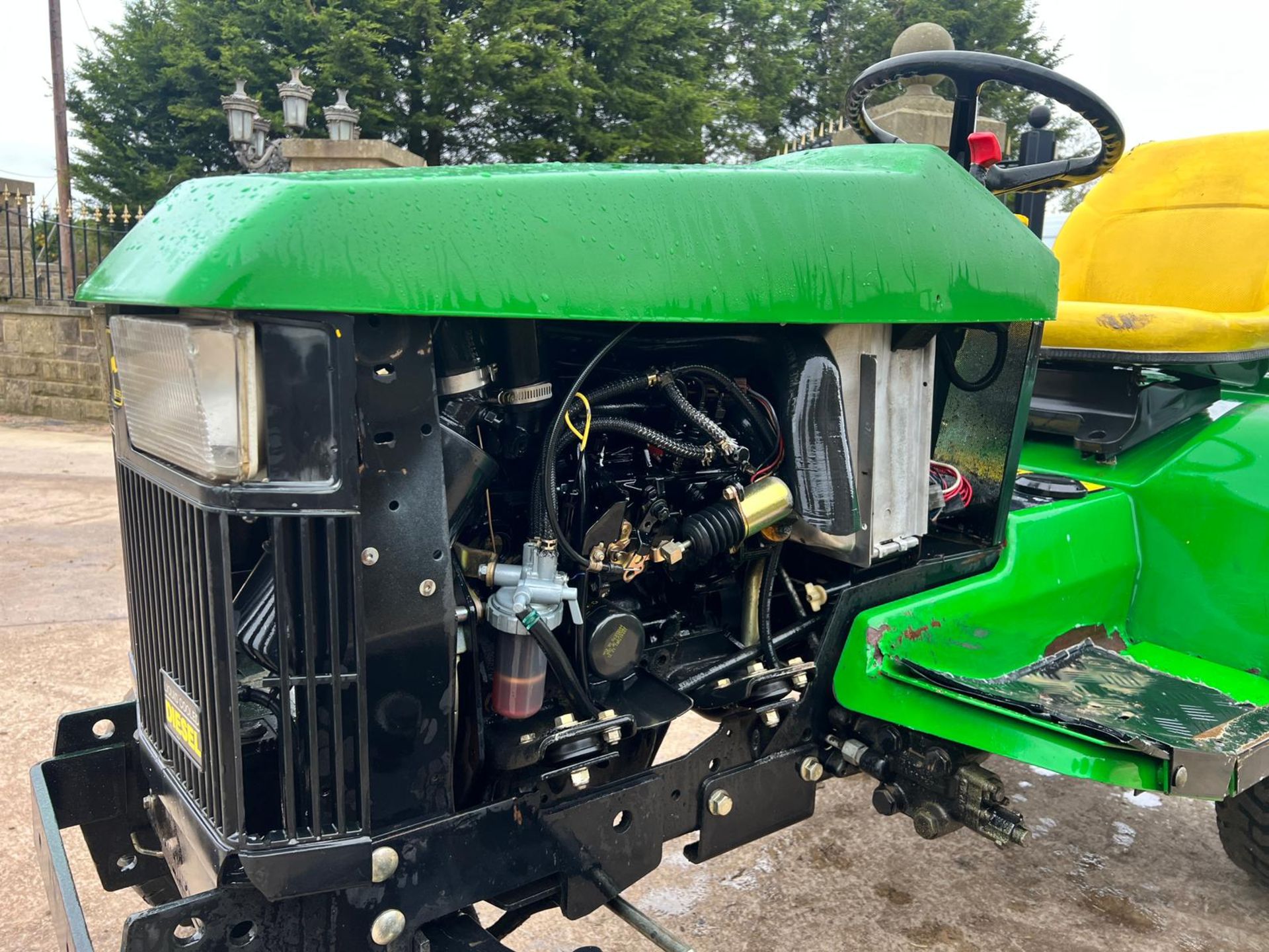 John Deere 415 Compact Tractor With Rear PTO *PLUS VAT* - Image 10 of 11