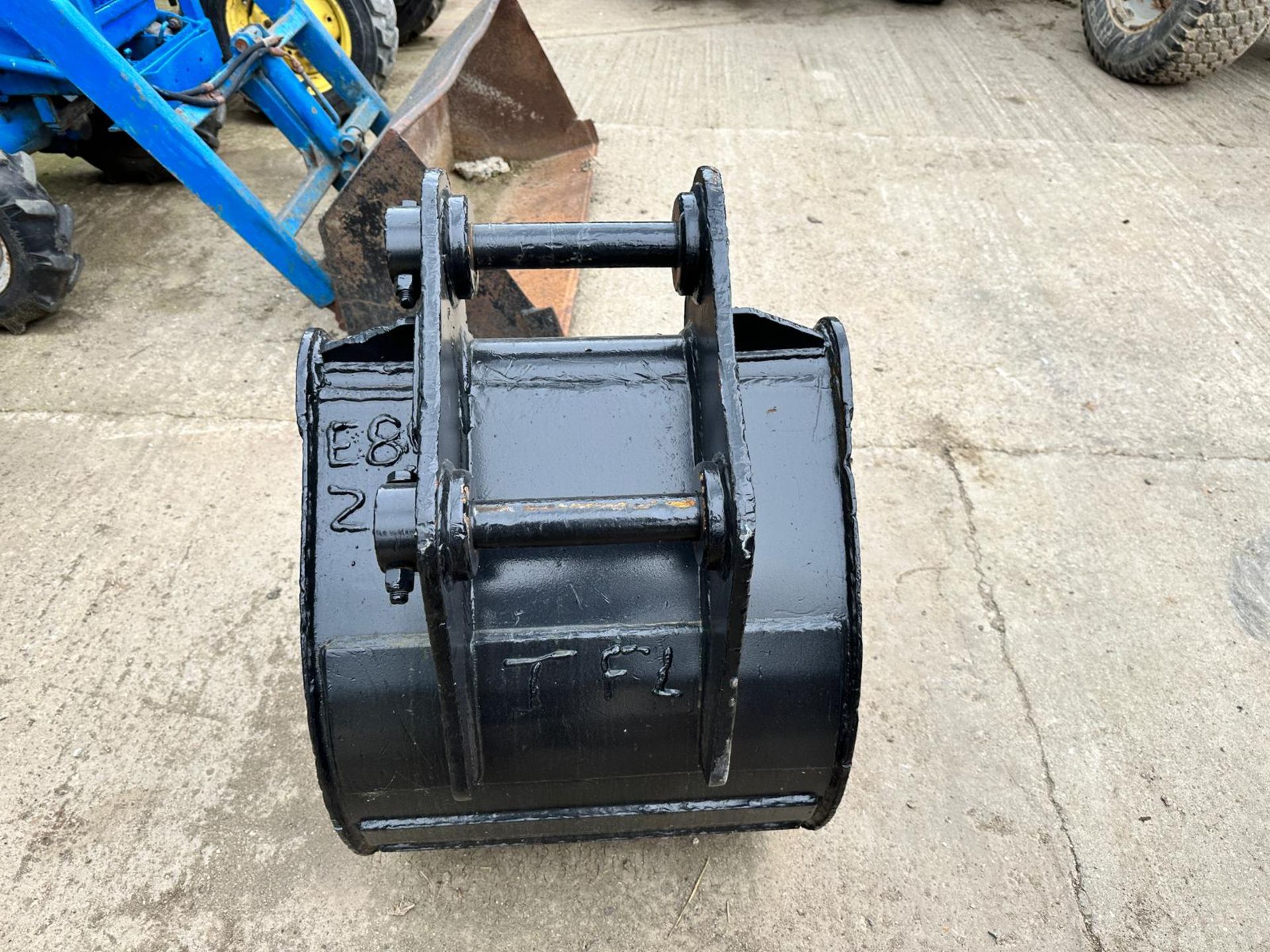 Strickland 24” Digging Bucket With Teeth, Came Of Bobcat E80, Brand New Teeth *PLUS VAT* - Image 2 of 9