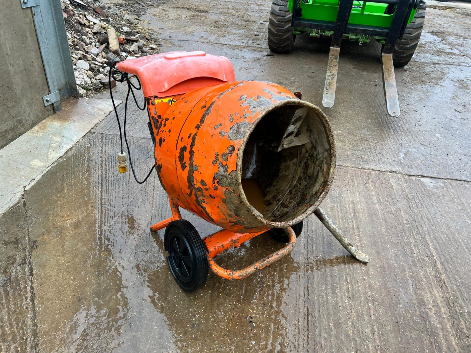 Belle Minimix 150 110v Cement Mixer With Half Stand *PLUS VAT*