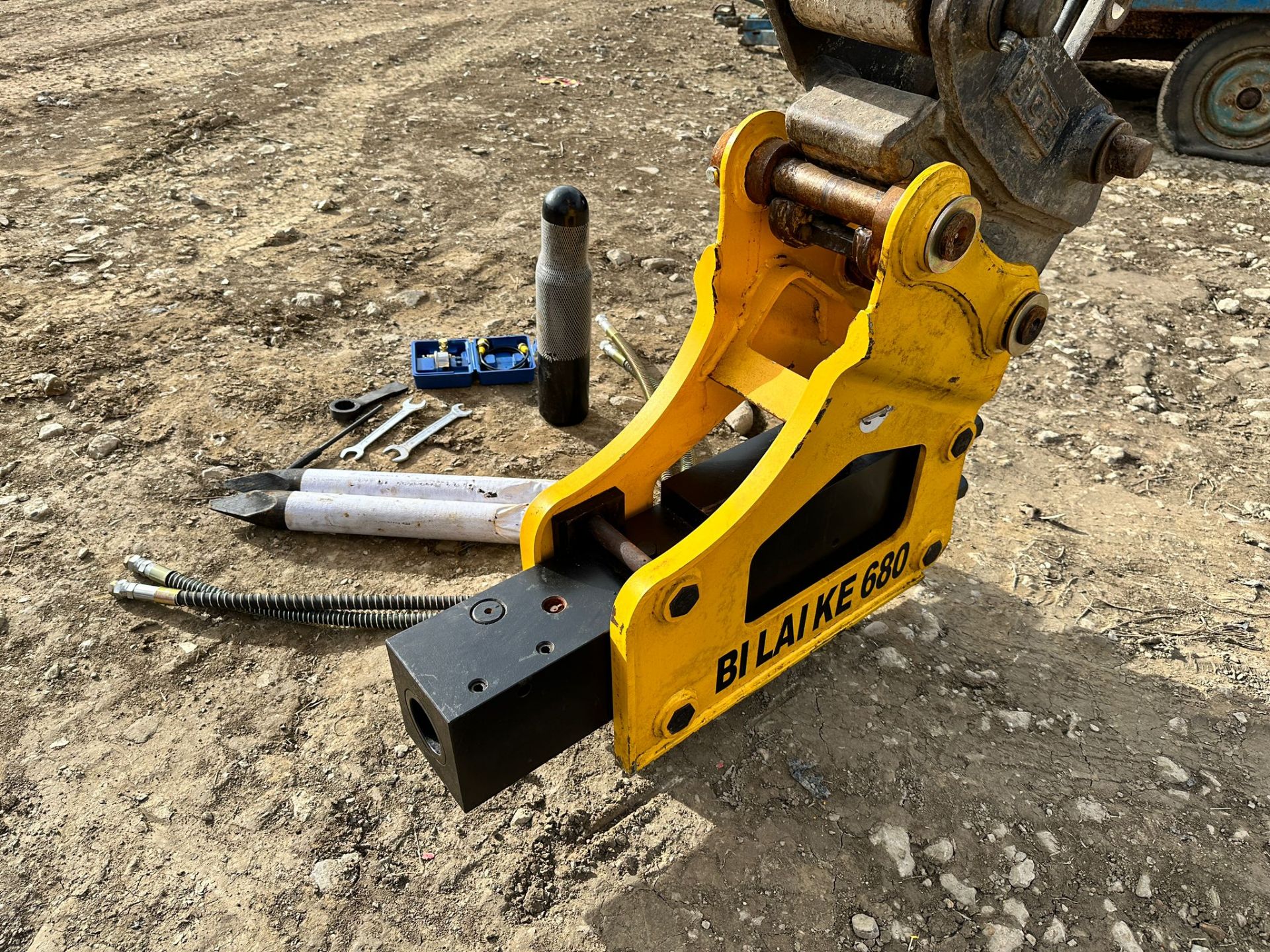 New And Unused Bilaike 680 Hydrualic Rock Breaker, Suitable For 5-8 Ton Excavator *PLUS VAT*