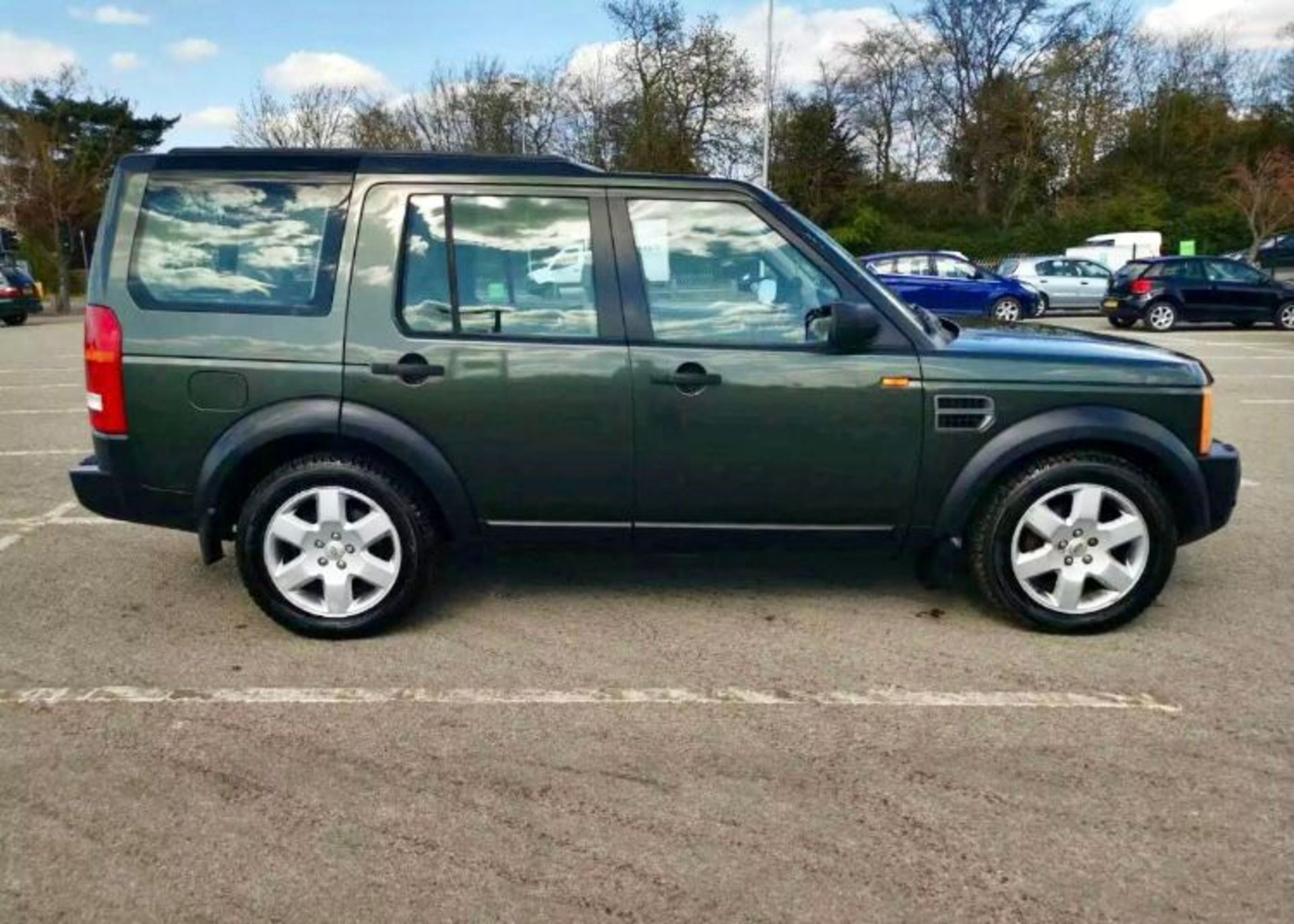 2006 LAND ROVER DISCOVERY 3 TDV6 AUTO GREEN ESTATE - LEATHER SEATS *NO VAT* - Image 4 of 11