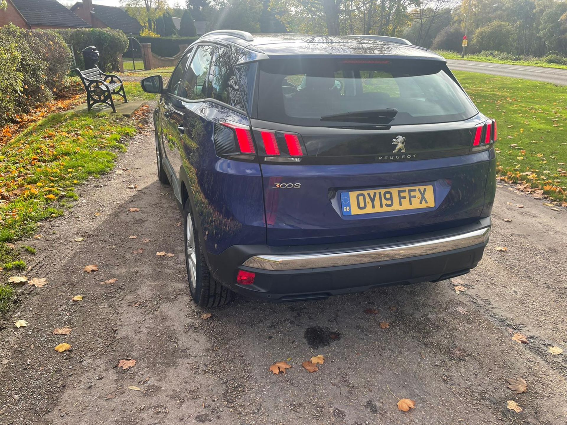 2019/19 REG PEUGEOT 3008 ACTIVE BLUEHDI S/S AUTO 1.5 DIESEL AUTOMATIC, SHOWING 1 FORMER KEEPER - Image 6 of 21