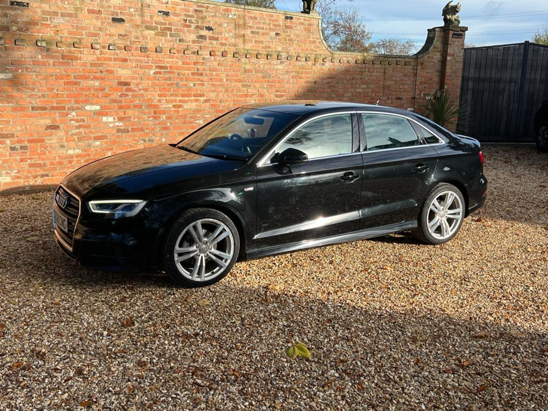 2018 AUDI A3 S LINE TDI S-A BLACK SALOON SEMI-AUTOMATIC *NO VAT* - Image 2 of 16