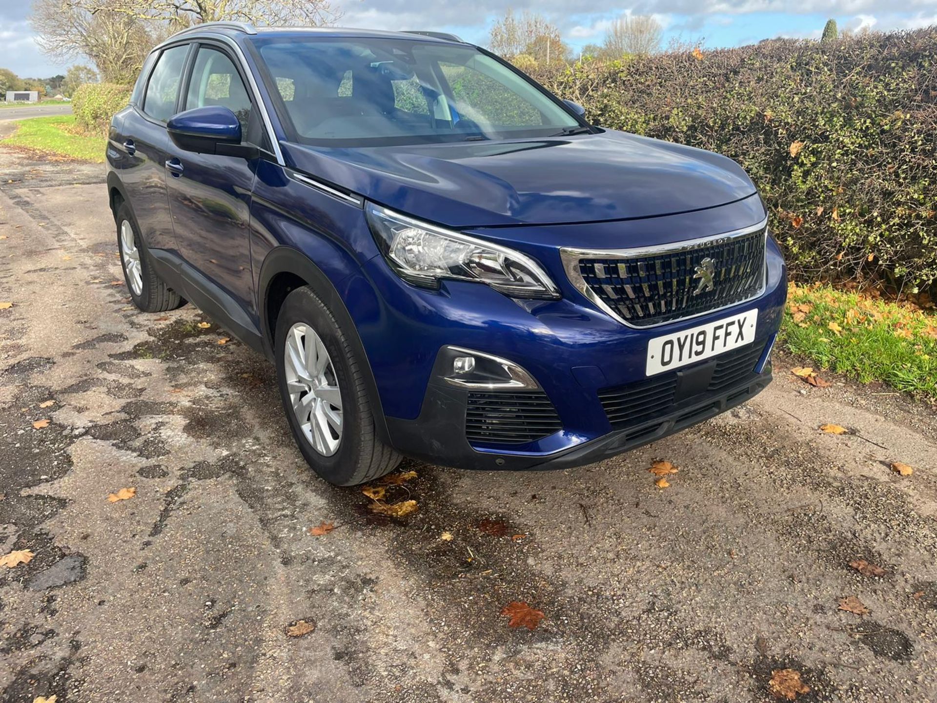 2019/19 REG PEUGEOT 3008 ACTIVE BLUEHDI S/S AUTO 1.5 DIESEL AUTOMATIC, SHOWING 1 FORMER KEEPER