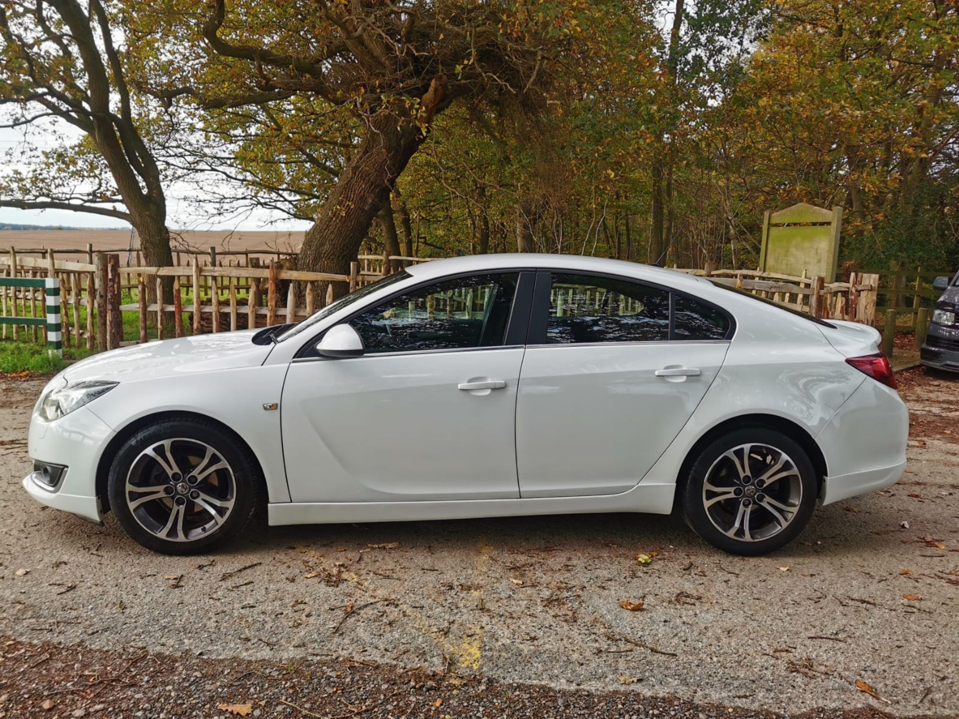 2014/64 VAUXHALL INSIGNIA LTD ED CDTI ECO S/S WHITE HATCHBACK, 67,223 MILES *NO VAT* - Image 5 of 35