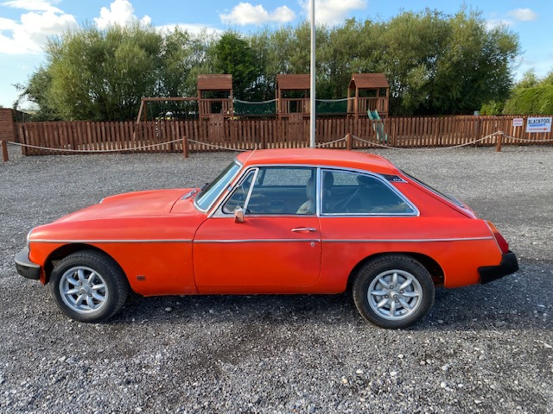 1978 MGB GT in Vermillion Red - LOTS OF NEW PARTS *NO VAT* - Image 2 of 15