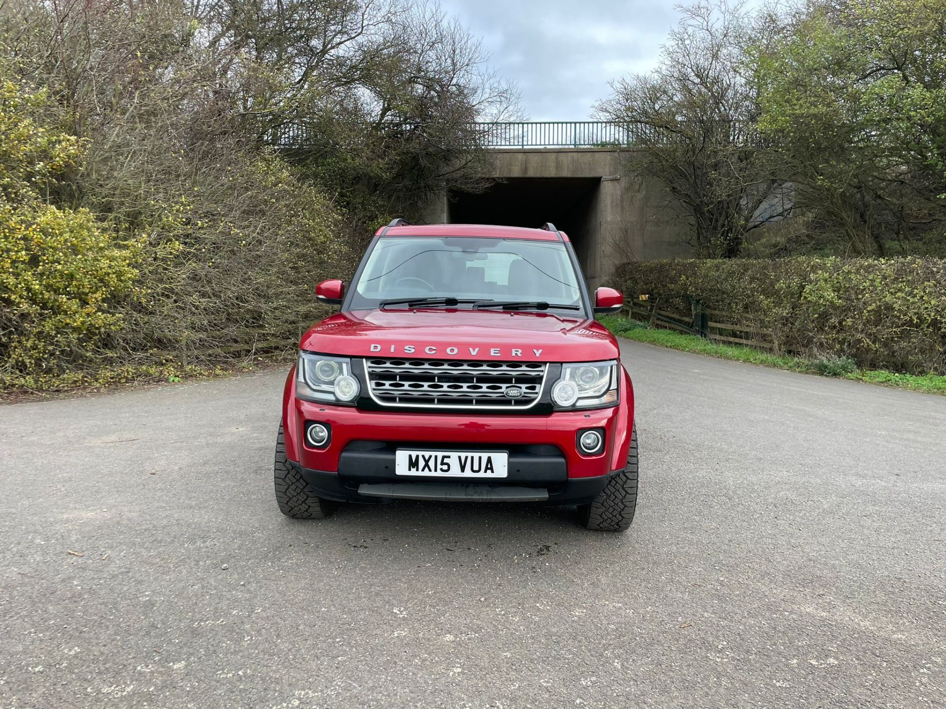 2015 LAND ROVER DISCOVERY XS SDV6 AUTO RED AUTOMATIC *PLUS VAT* - Image 2 of 16