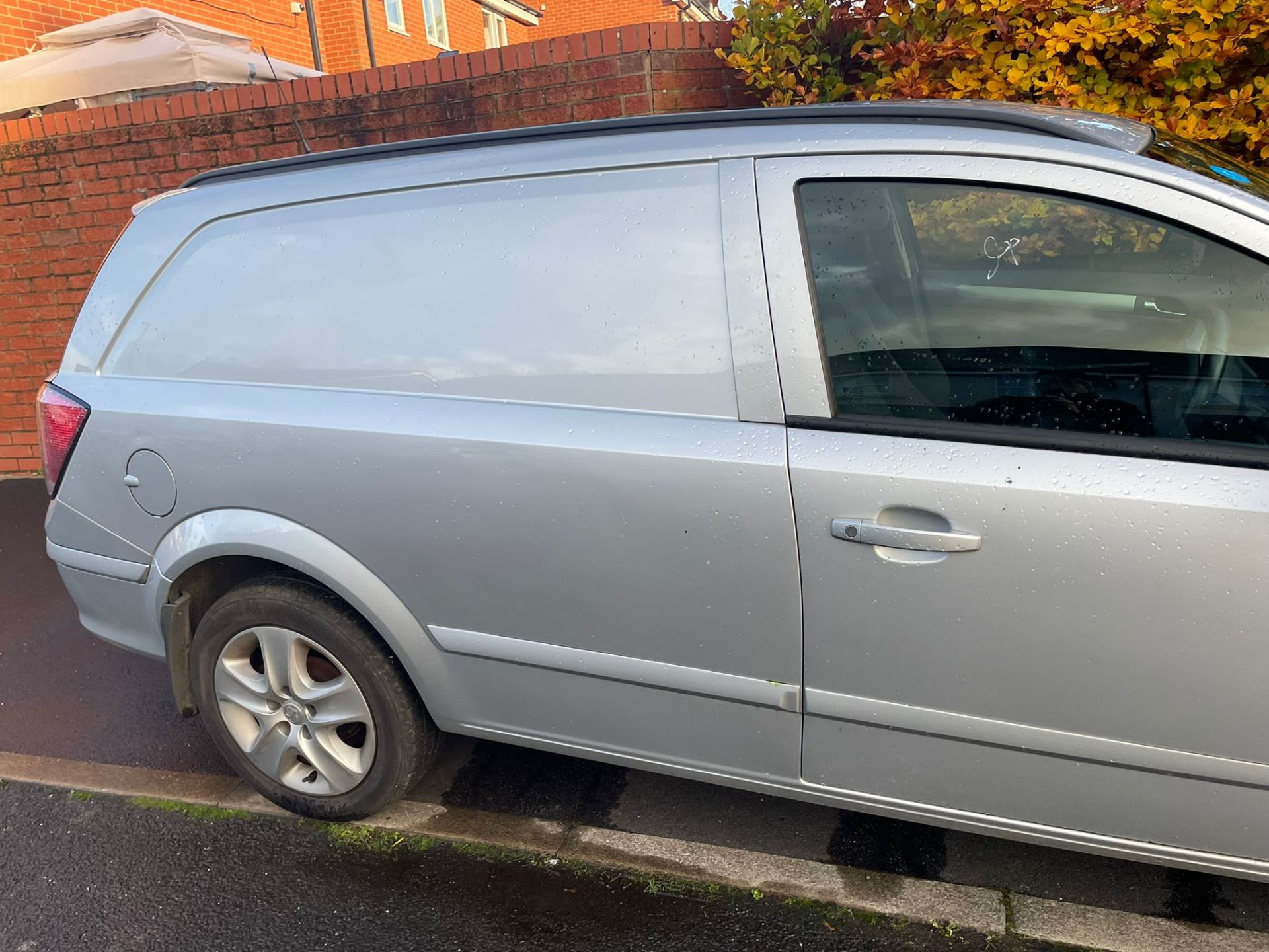 2012 VAUXHALL ASTRA SPORTIVE CDTI SILVER CAR DERIVED VAN *NO VAT* - Image 2 of 9