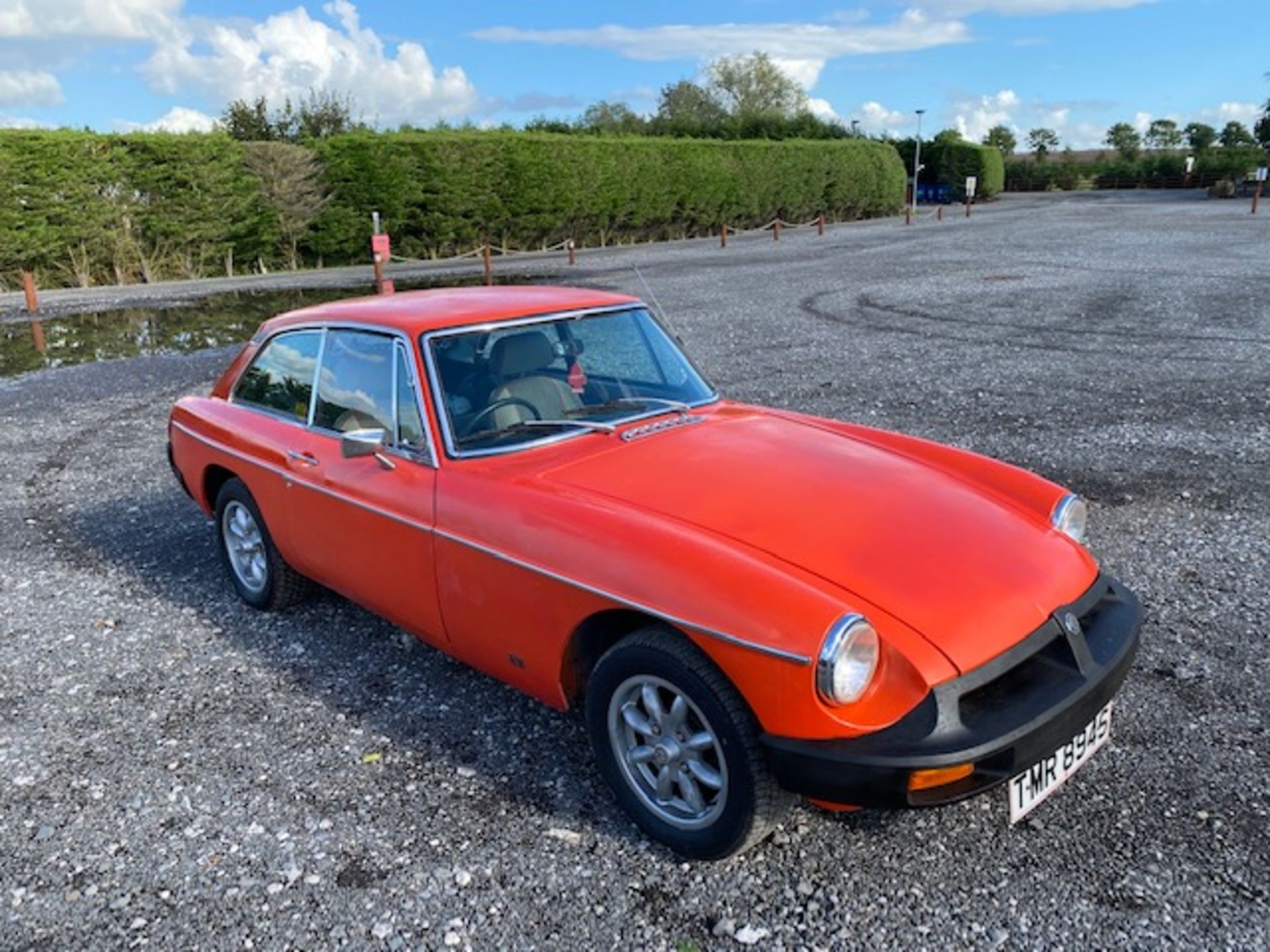 1978 MGB GT in Vermillion Red - LOTS OF NEW PARTS *NO VAT* - Image 4 of 15