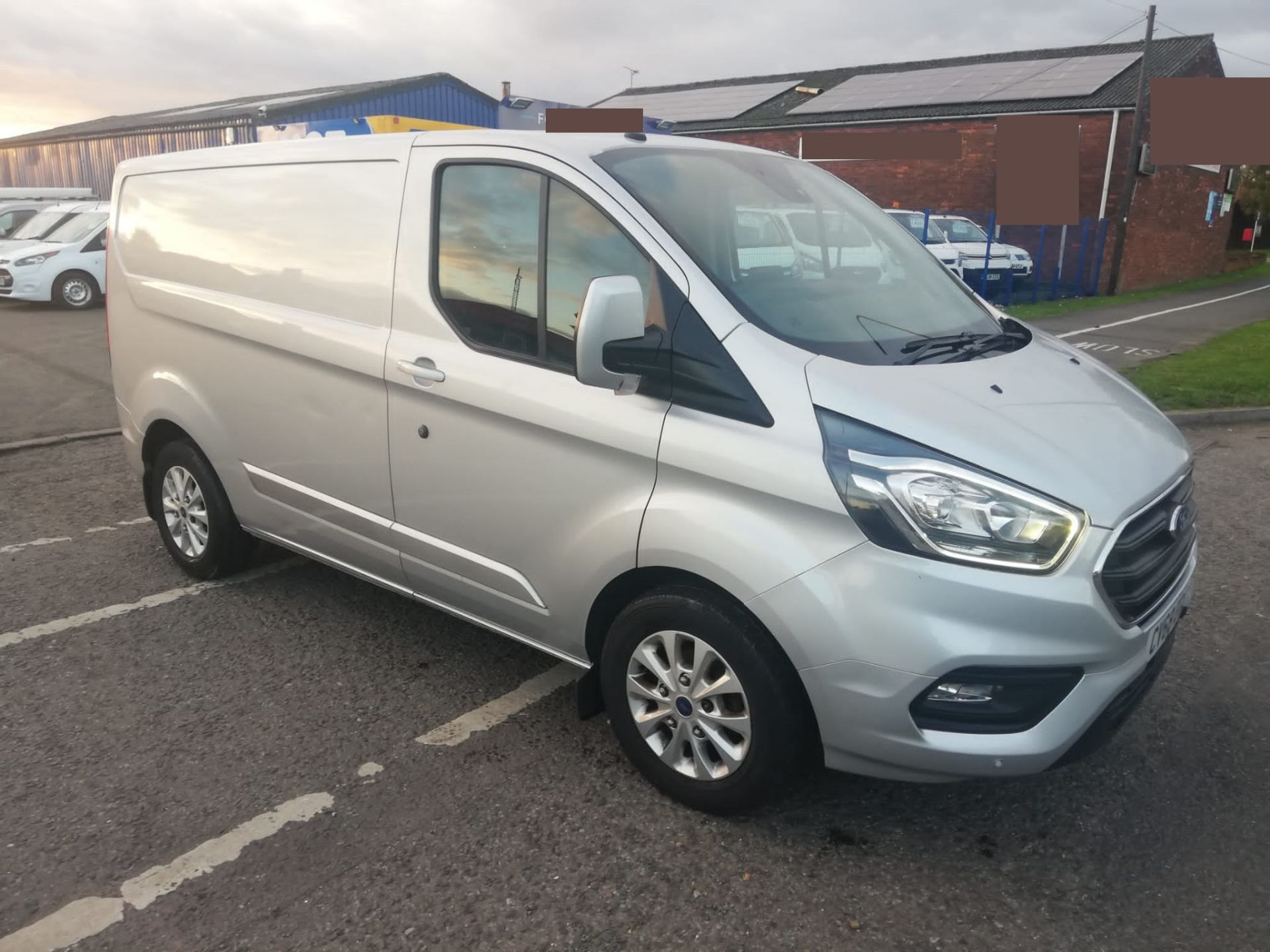 2018 FORD TRANSIT CUSTOM 300 LIMITED SILVER PANEL VAN 100,000 MILES *PLUS VAT*