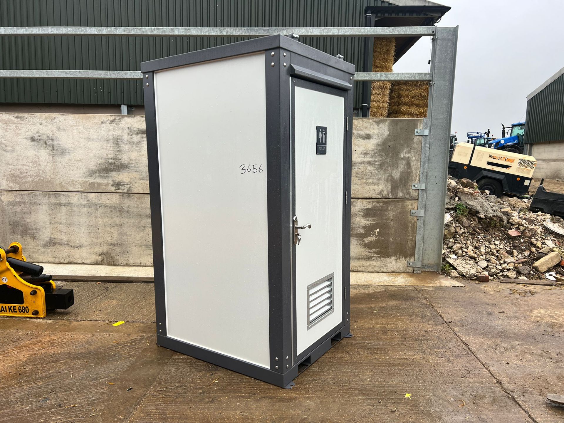 New And Unused Bastone Contained Portable Unisex Toilet *PLUS VAT* - Image 6 of 17