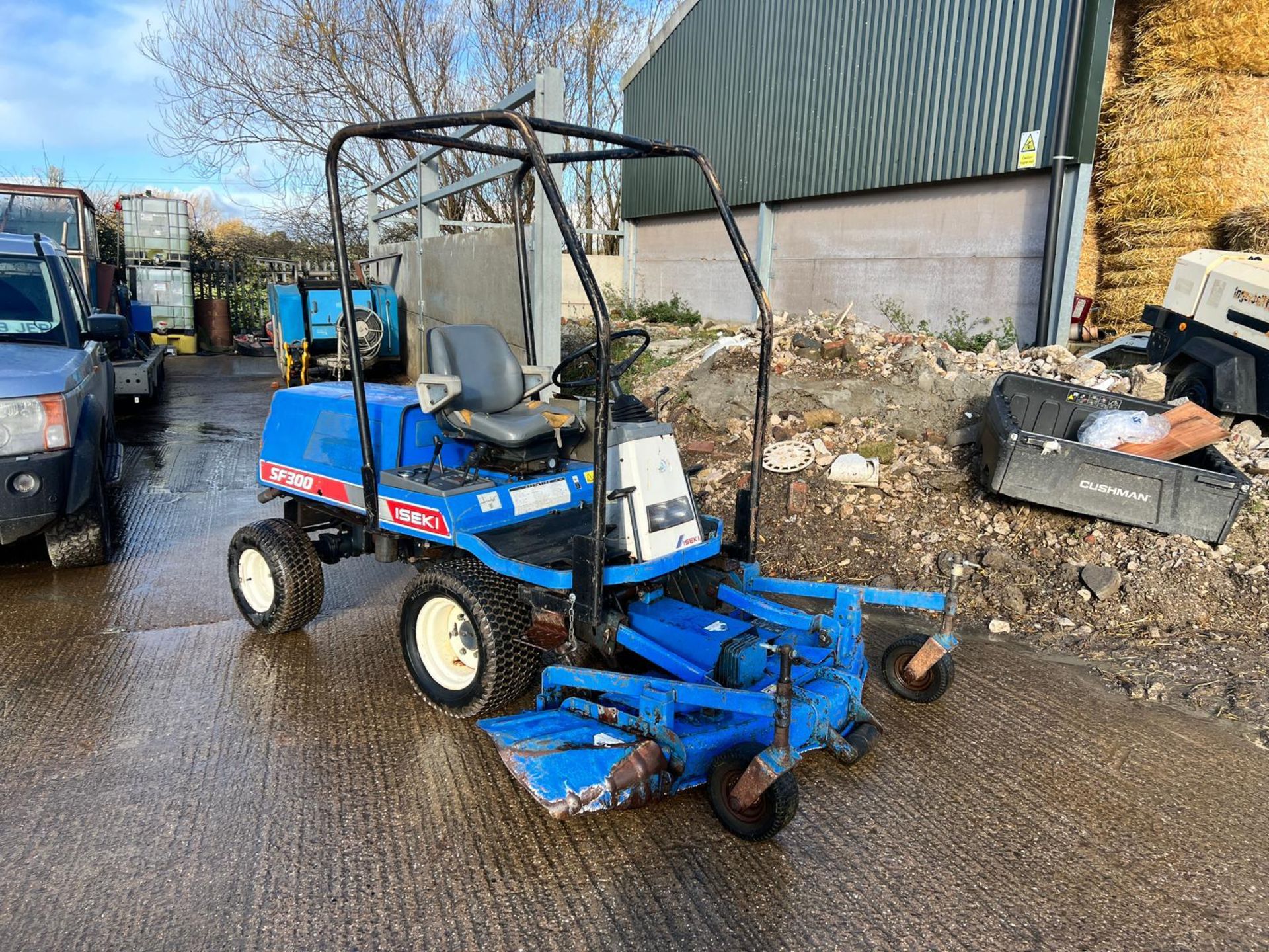 Iseki SF300 4WD Diesel Outfront Mower *NO VAT* - Image 2 of 17