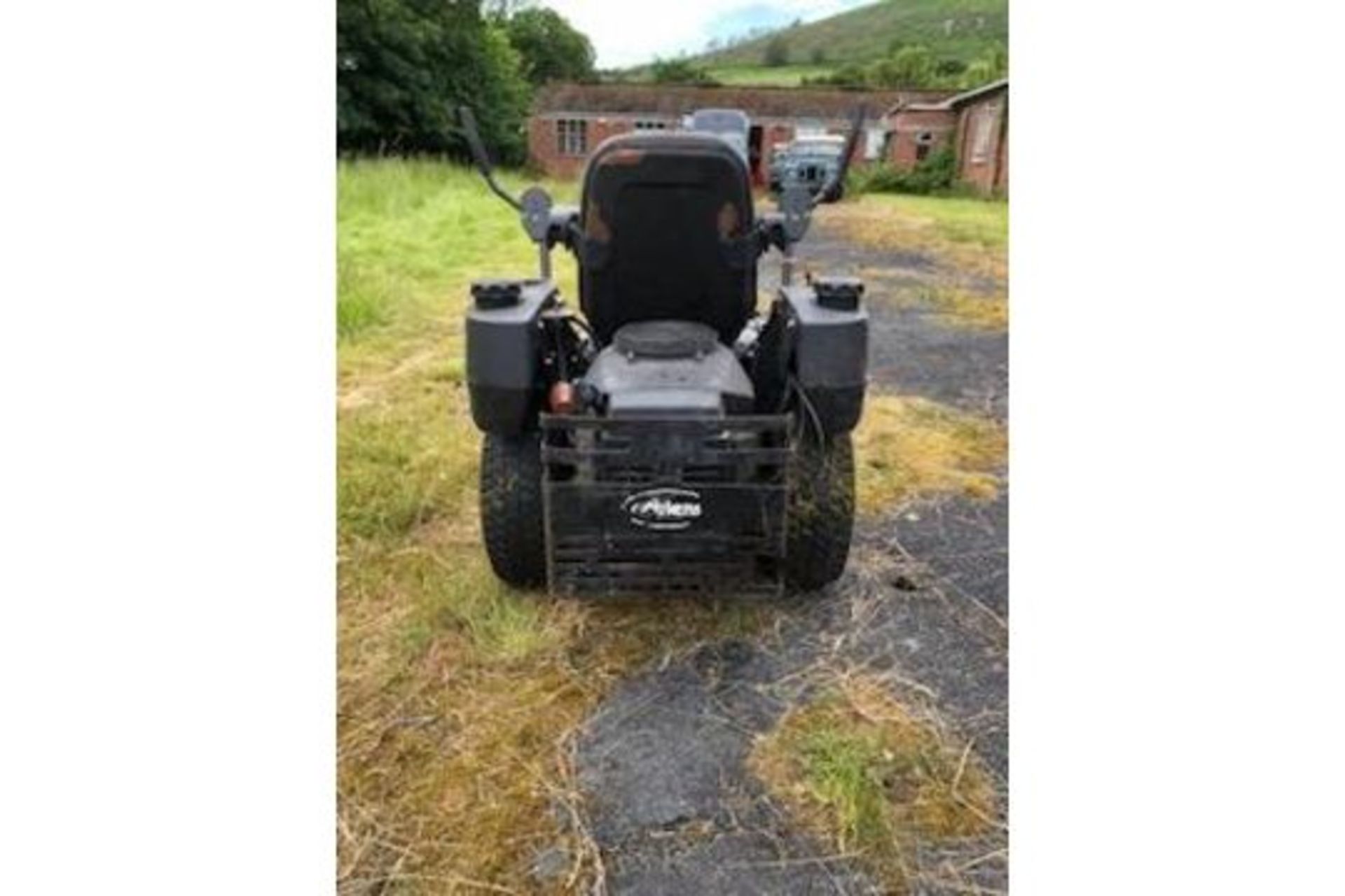 ARIEN LAWNMOWER *NO VAT* - Image 5 of 5