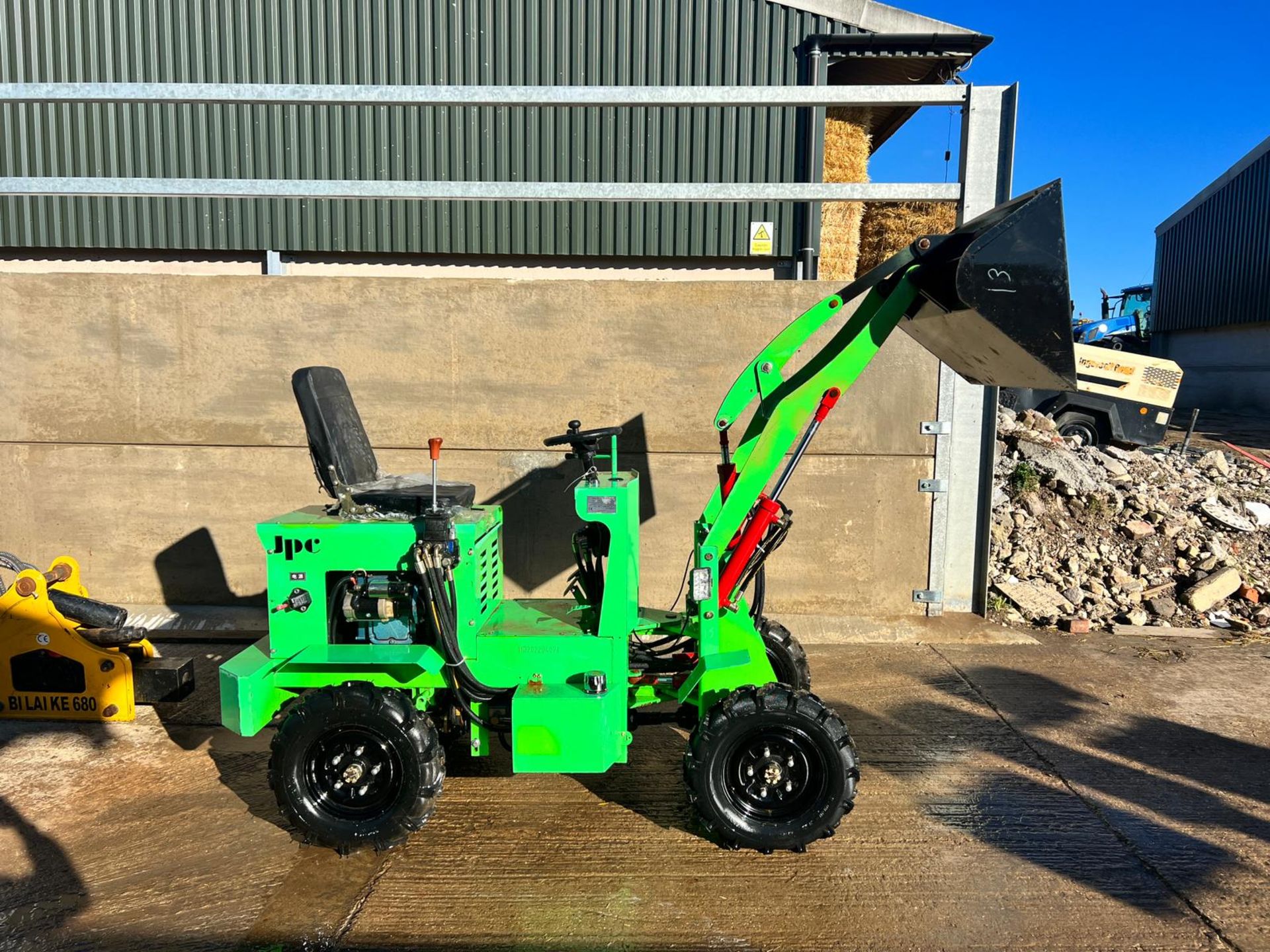 New And Unused JPC ME18 4WD Diesel Wheeled Loader With Front Bucket *PLUS VAT* - Image 5 of 12