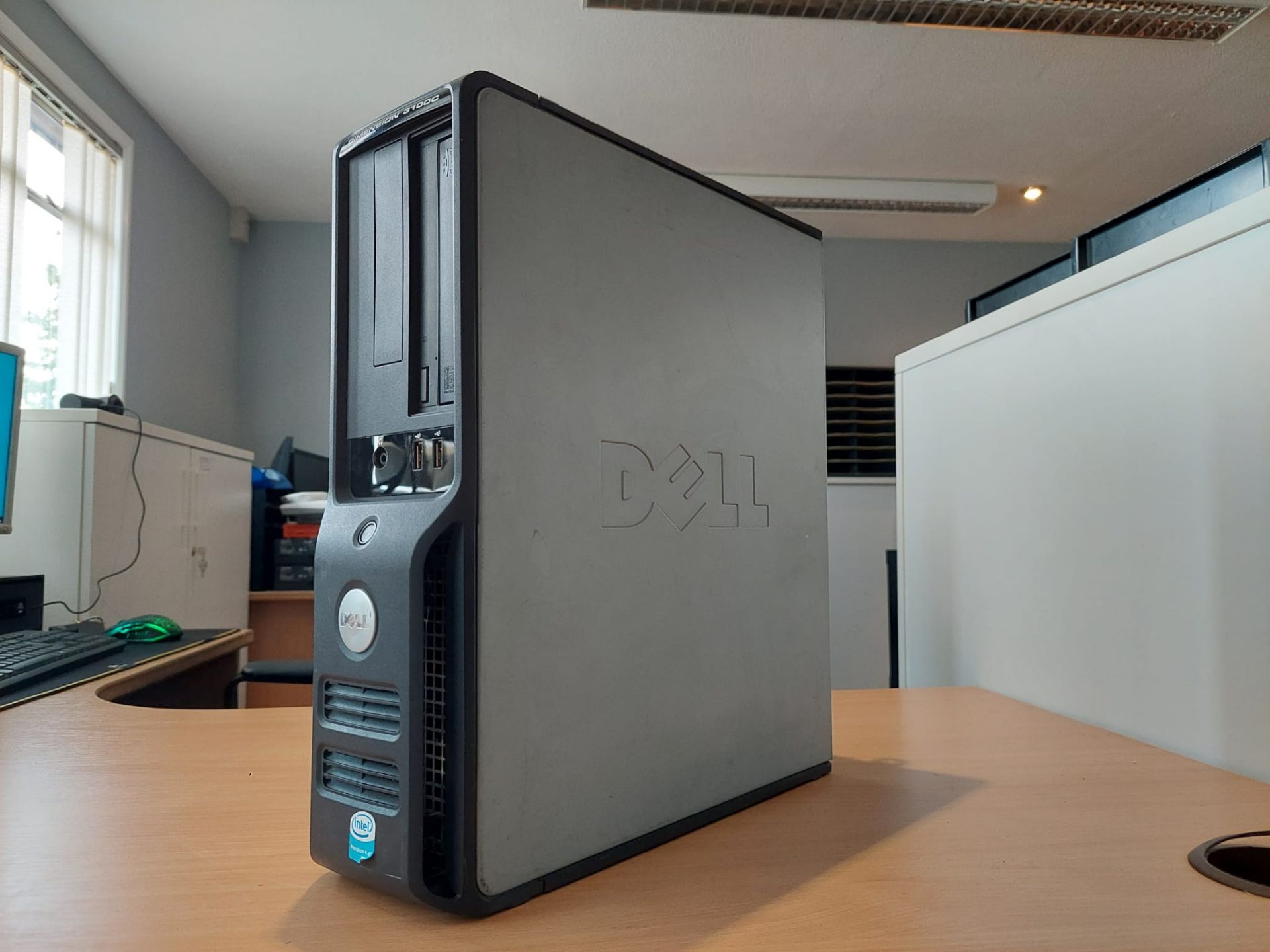 Vintage Dell Dimension 3100C w/ Pentium 4 HT *NO VAT*