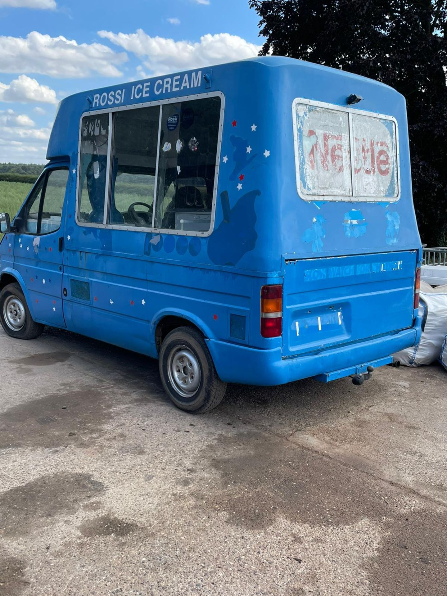 ICE CREAM VAN *NO VAT* - Image 3 of 9