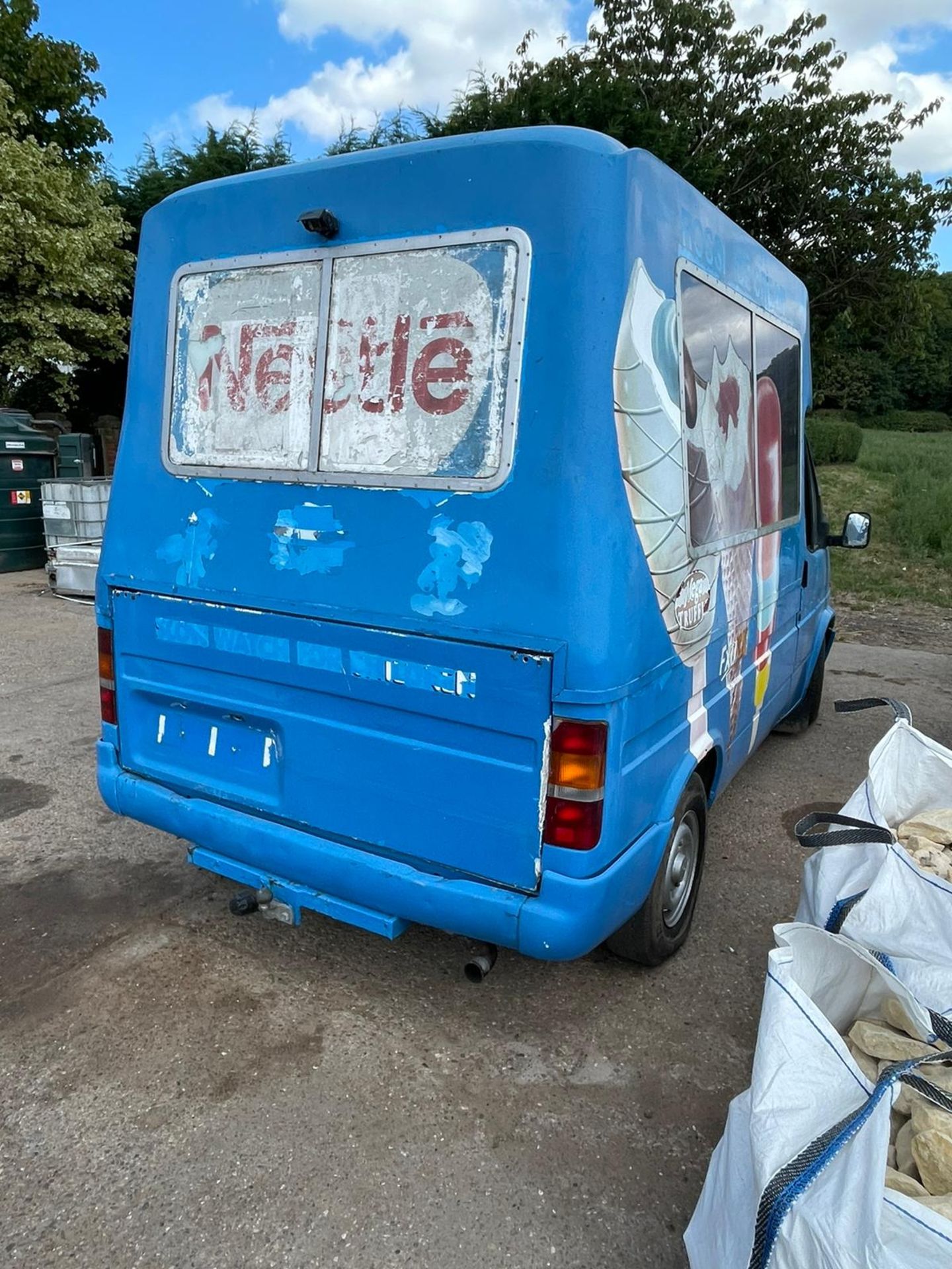 ICE CREAM VAN *NO VAT* - Image 4 of 9