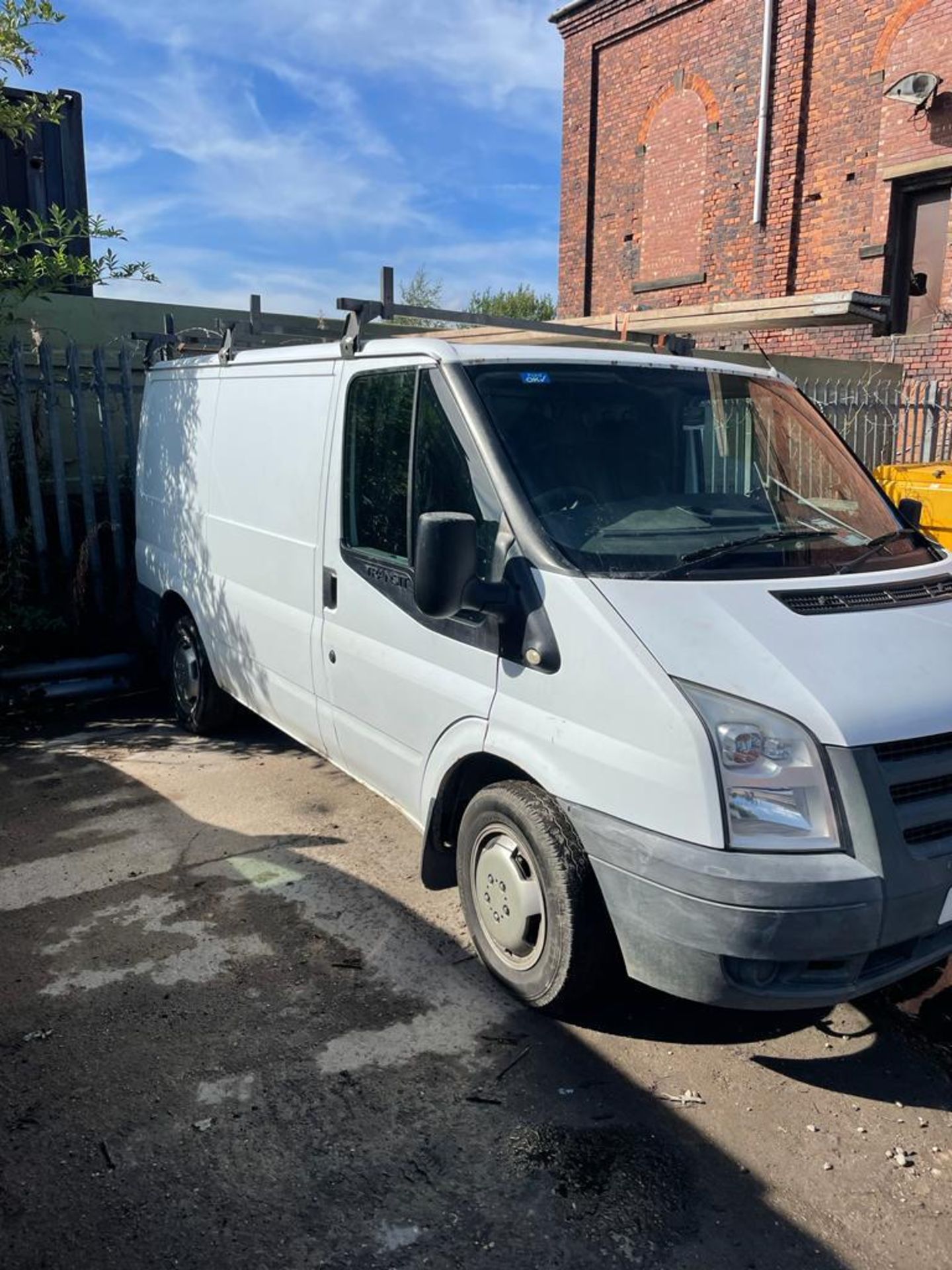 2010 FORD TRANSIT 85 T260M FWD WHITE PANEL VAN *PLUS VAT* - Image 3 of 5