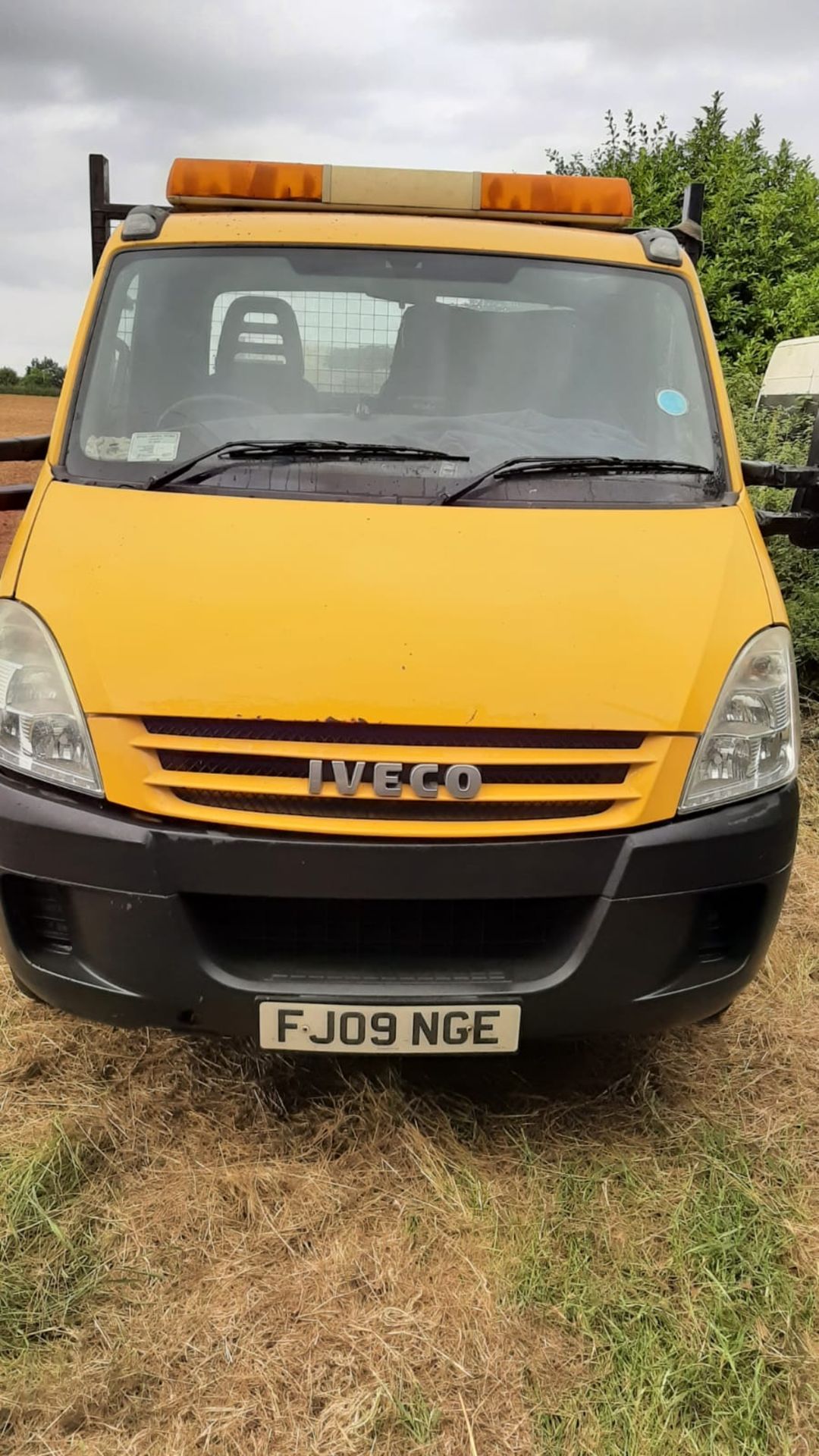 2009 IVECO DAILY 65C18 YELLOW 3 WAY TIPPER WITH TAIL LIFT *NO VAT*