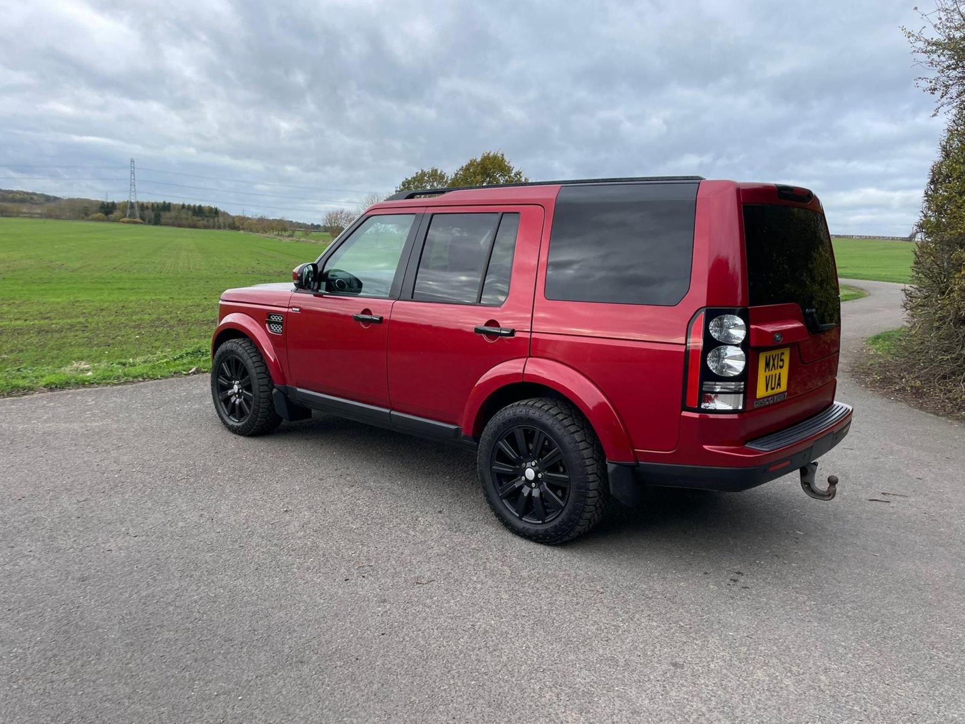 2015 LAND ROVER DISCOVERY XS SDV6 AUTO RED AUTOMATIC *PLUS VAT* - Image 6 of 16