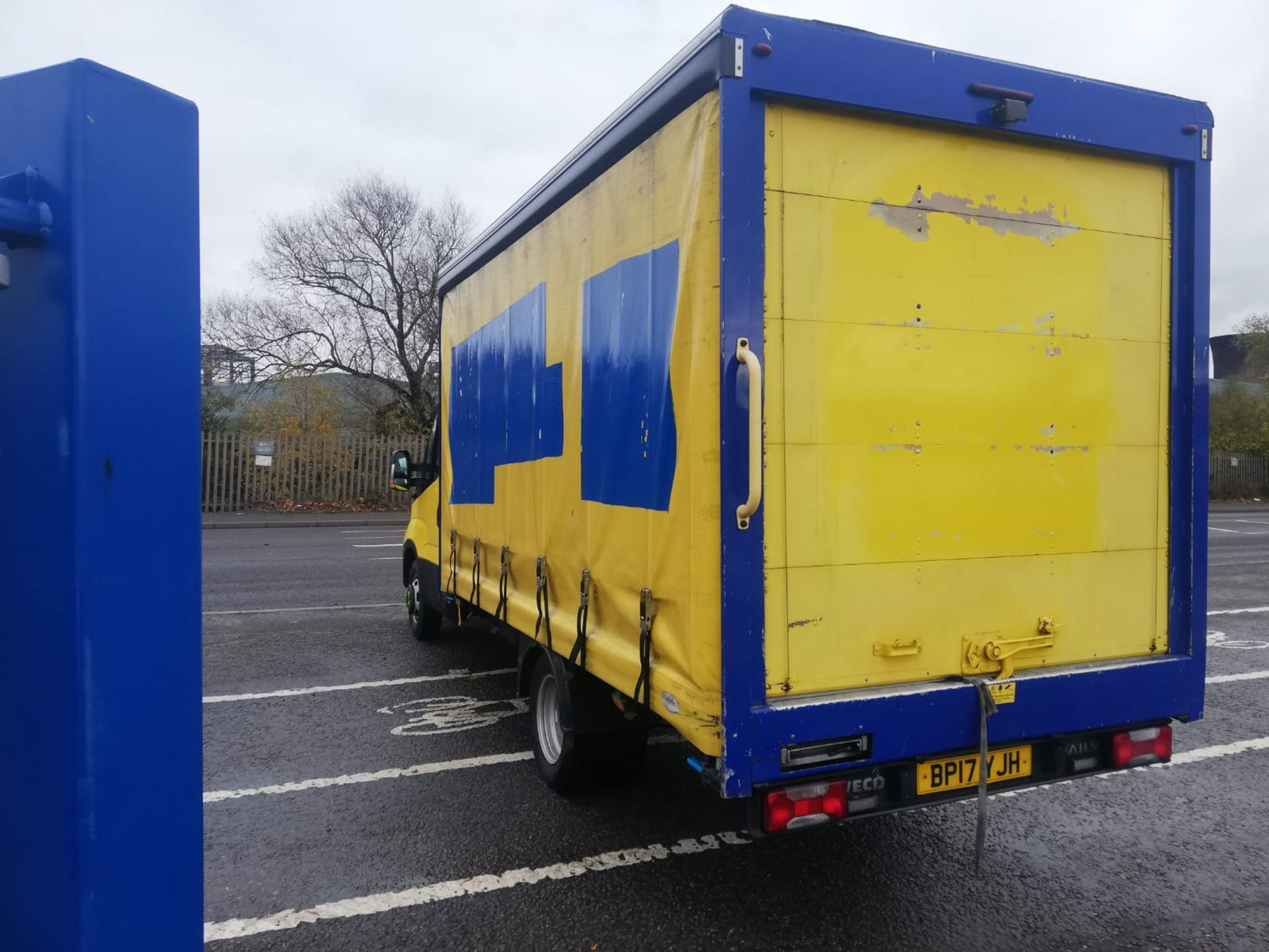 2017 IVECO DAILY 35C14 CURTAINSIDER 115,000 MILES *NO VAT* - Image 7 of 10