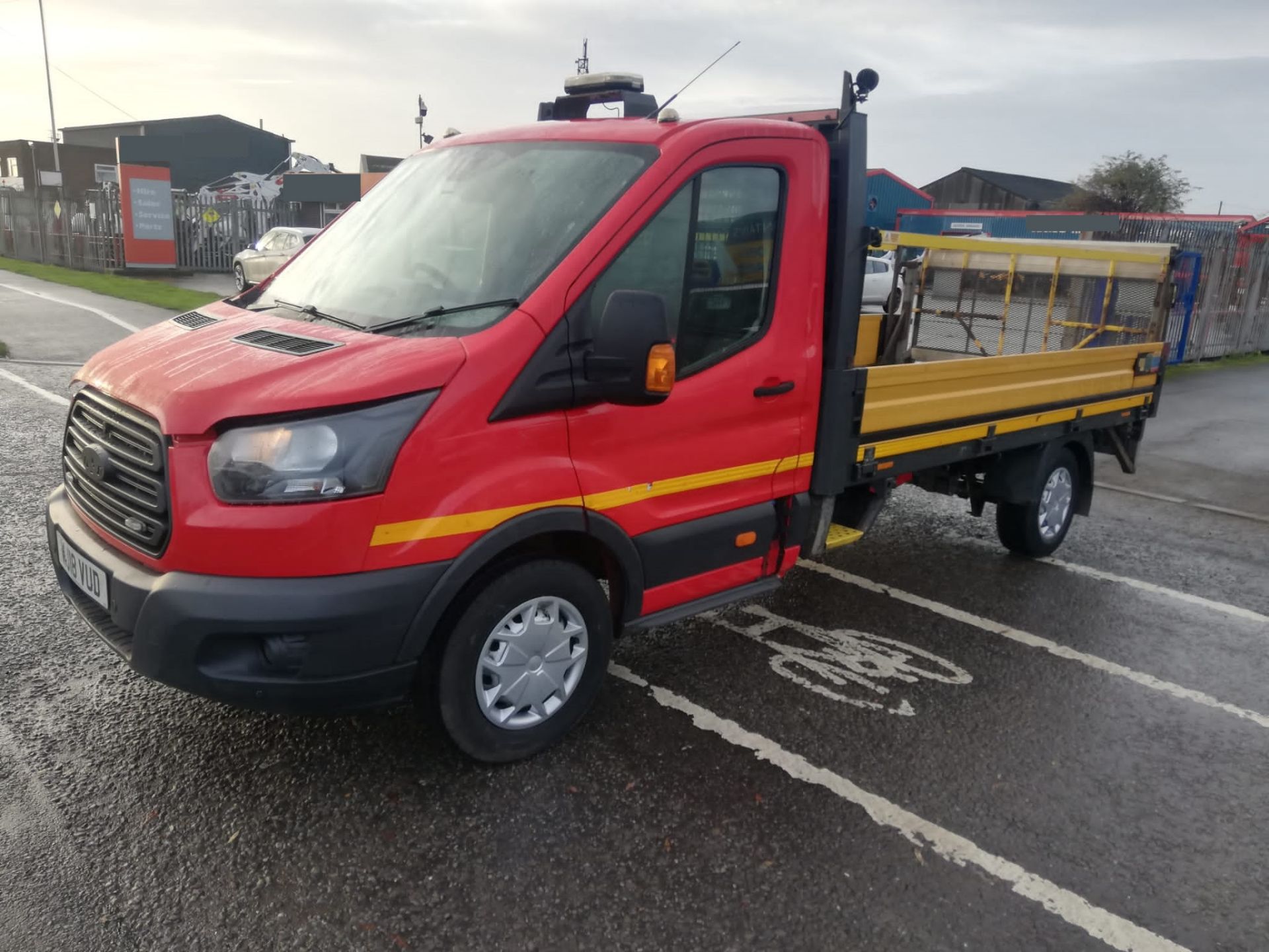 2018 FORD TRANSIT 350 RED TAIL LIFT DROPSIDE 103,000 MILES *PLUS VAT*