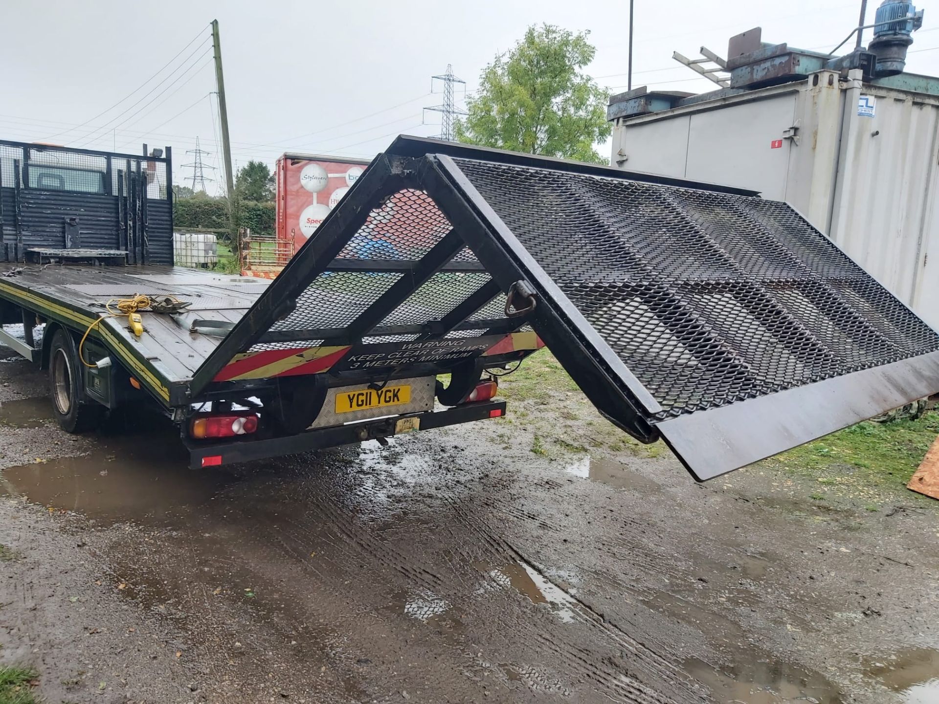 2011 MITSUBISHI FUSO CANTER WHITE HCV WITH HYDRAULIC RAMP *PLUS VAT* - Image 5 of 13