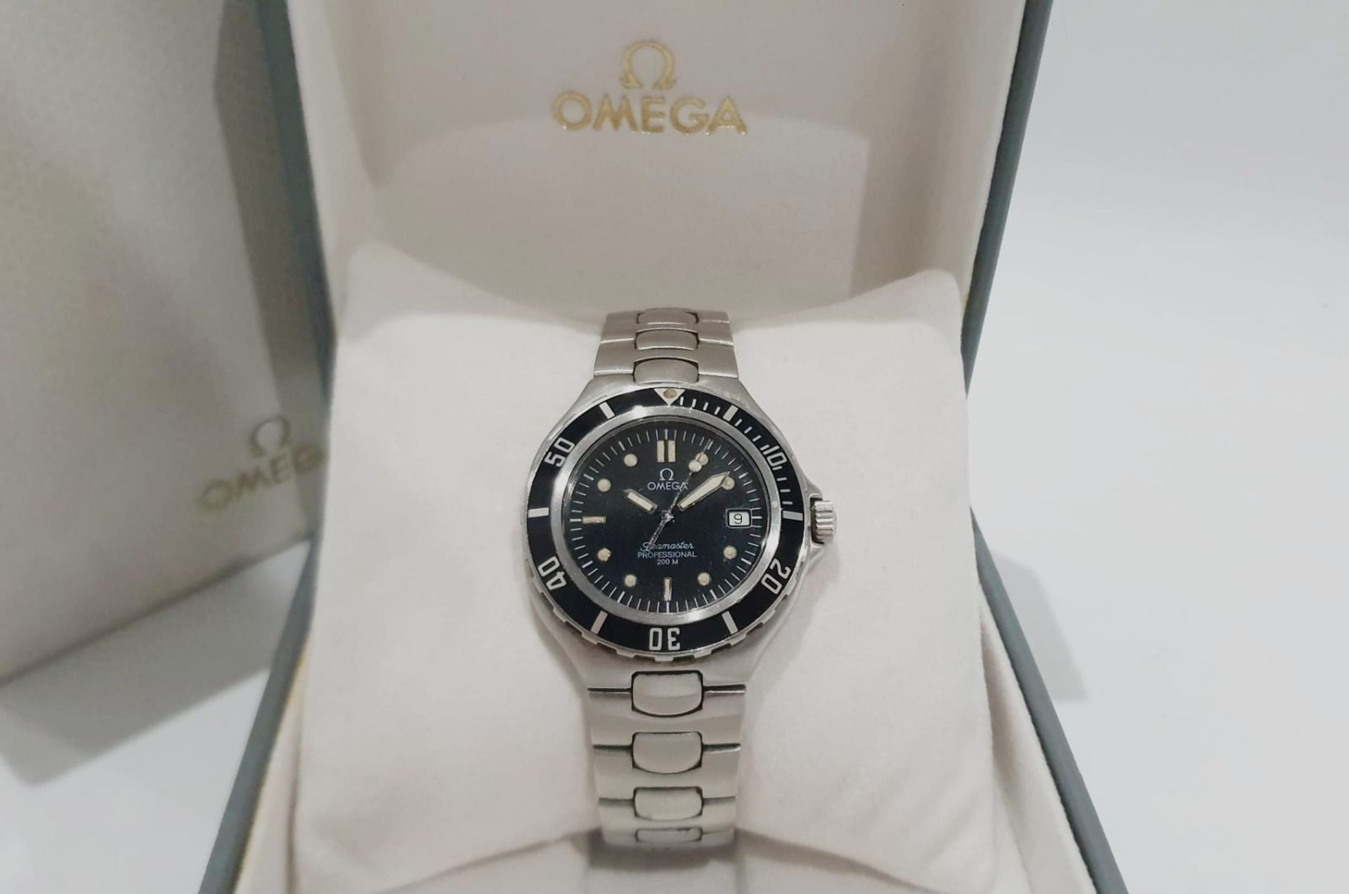 OMEGA SEAMASTER 200m Professional Mens Black Watch Date Feature Steel NO VAT