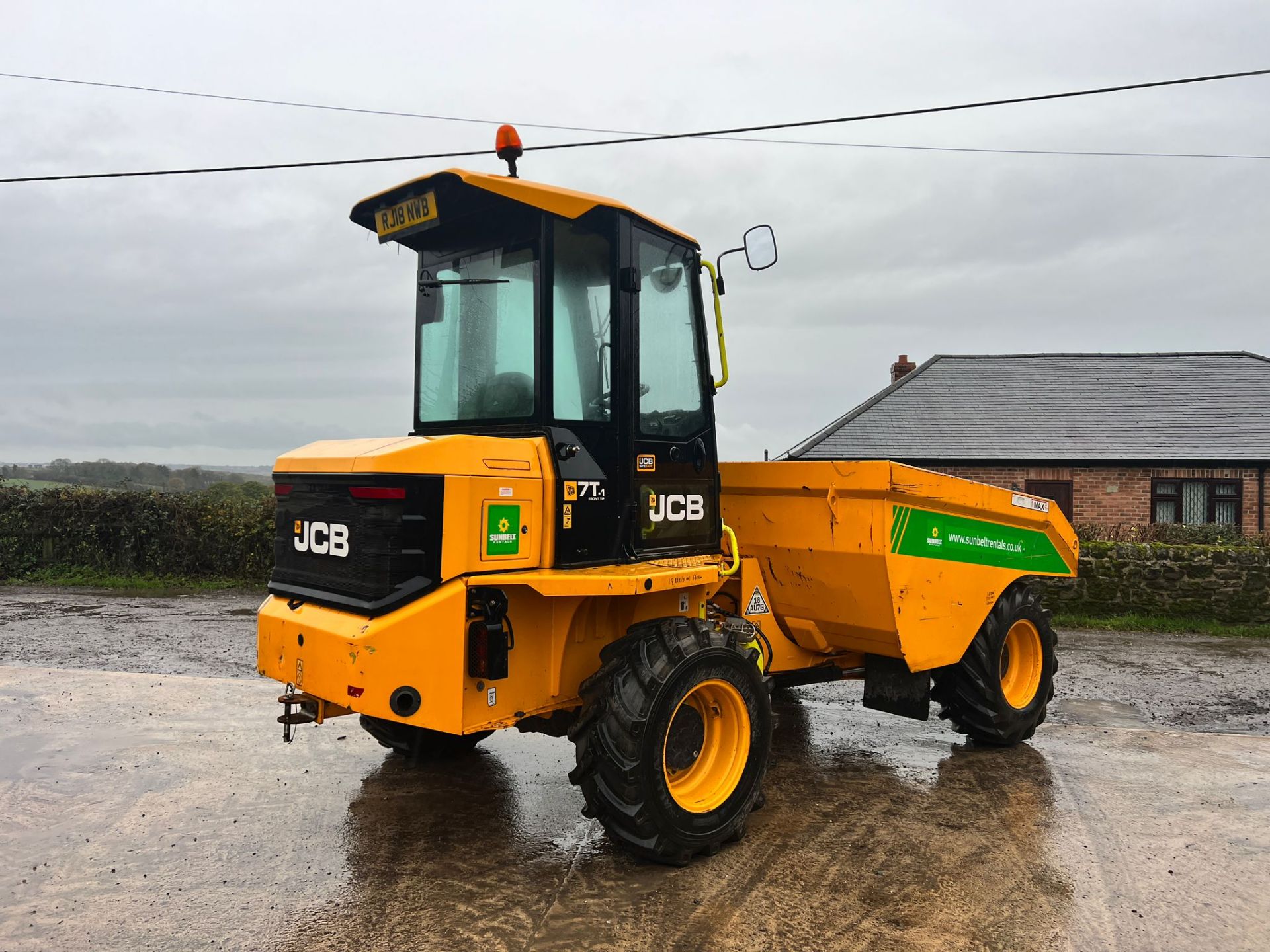 2018 JCB 7T-1 Front Tip 4WD 7 Tonne Articulated Dumper *PLUS VAT* - Image 2 of 22