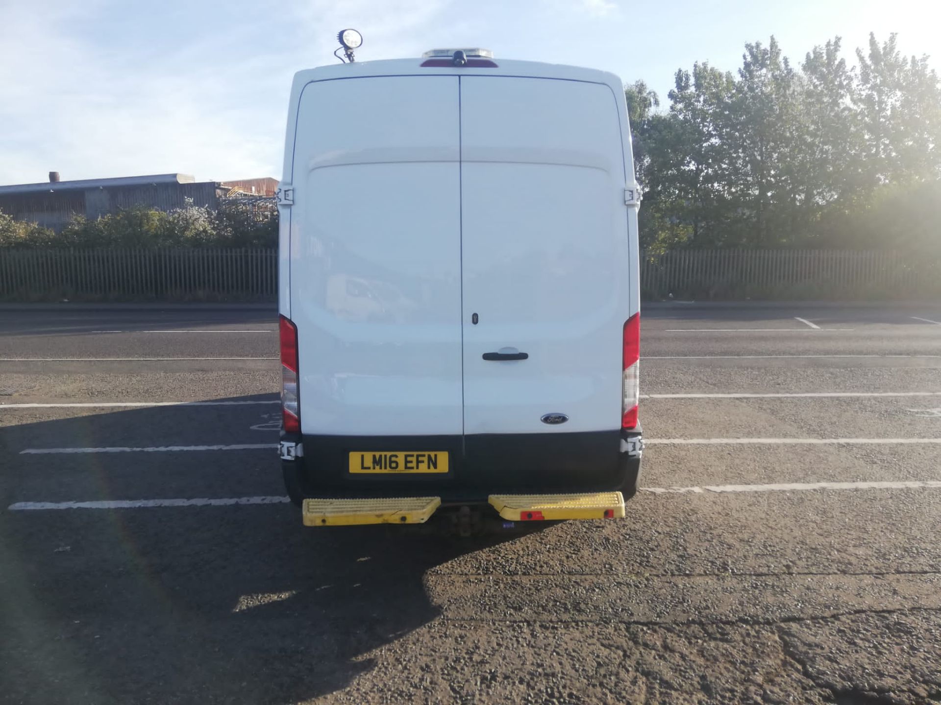 2016 FORD TRANSIT 350 WHITE WELFARE UNIT WITH TOILET 141,000 MILES *PLUS VAT* - Image 6 of 13