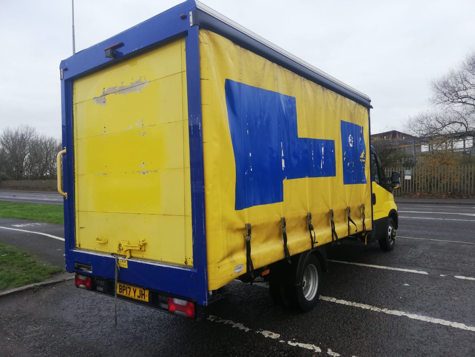 2017 IVECO DAILY 35C14 CURTAINSIDER 115,000 MILES *NO VAT* - Image 5 of 10