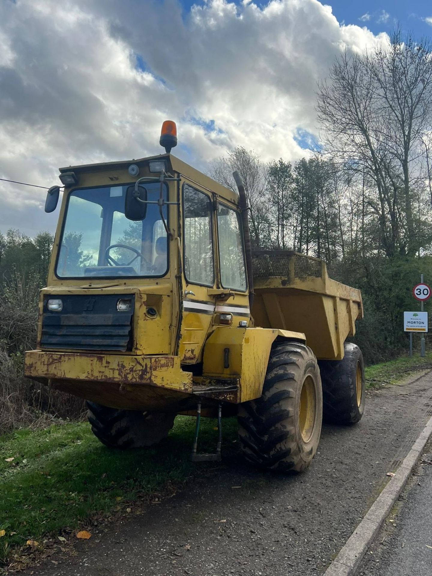 Hydrema 800 4x4 Articulated Dumptruck *PLUS VAT*