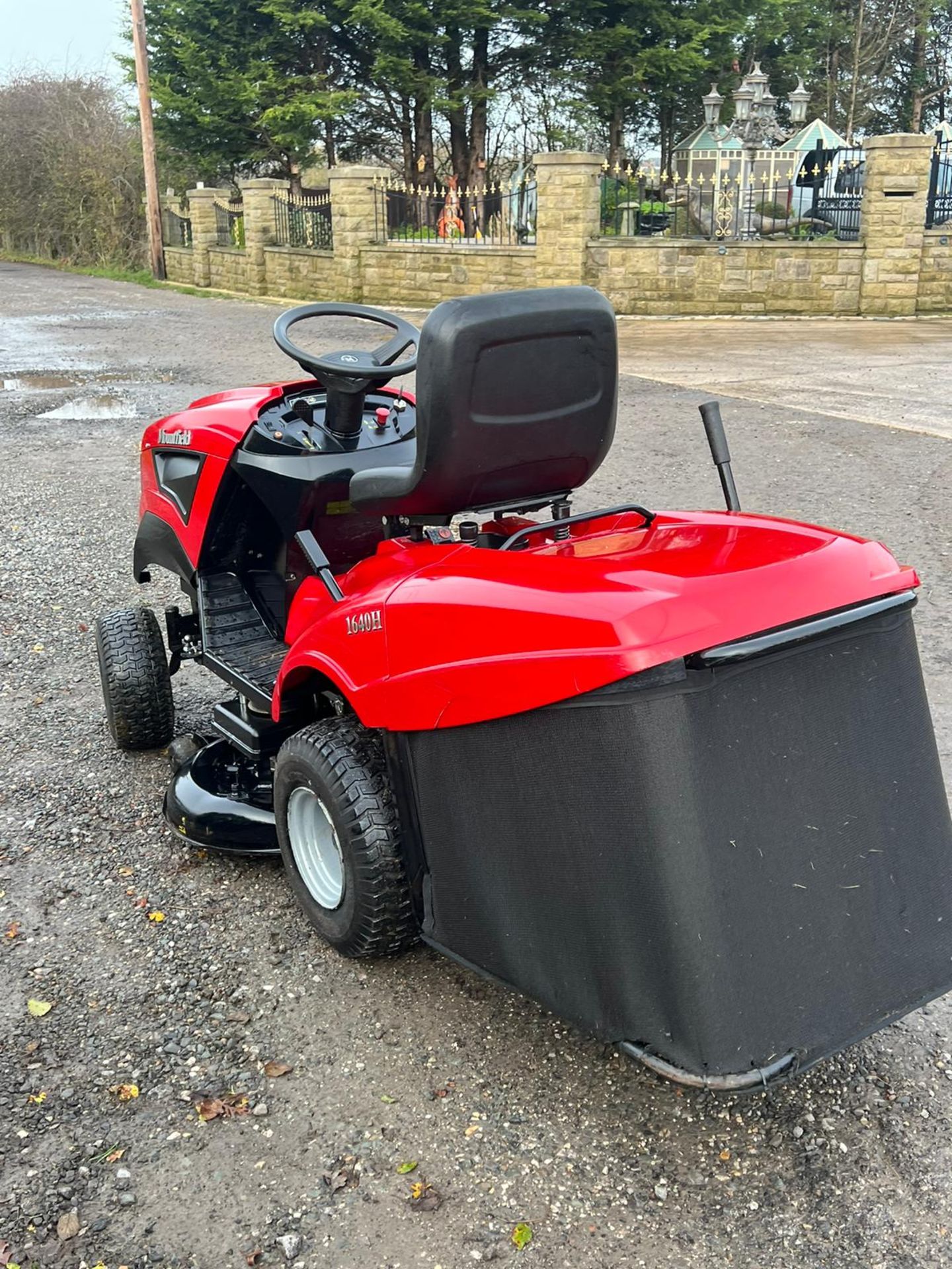 2016 Mountfield 1640H Ride On Lawn Mower *PLUS VAT* - Image 5 of 9