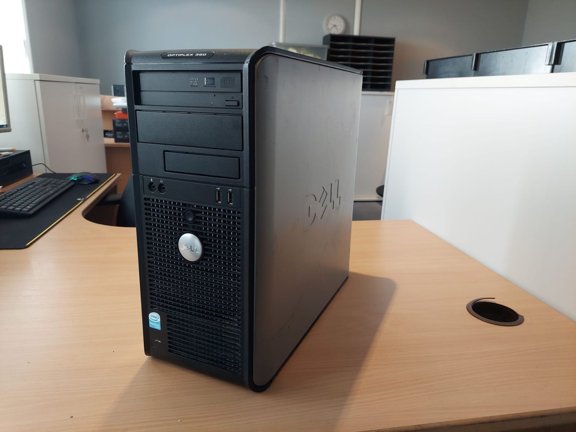 Dell Optiplex 360 Desktop PC w/ Pentium Processor (NO HARD DRIVE INCLUDED) *NO VAT* - Image 3 of 10