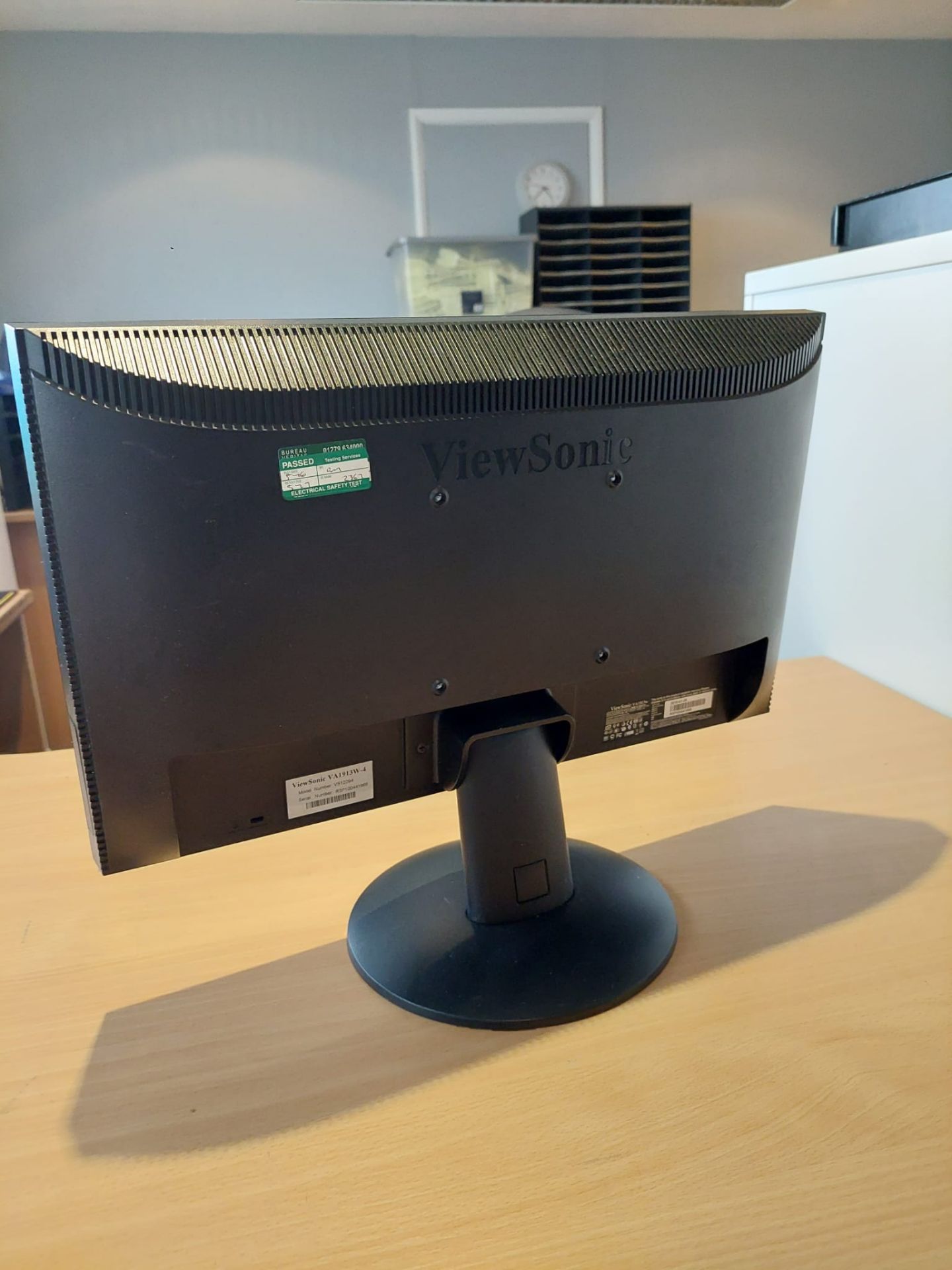 Viewsonic VA1913W 18.5 Inch Widescreen Monitor *NO VAT* - Image 2 of 6