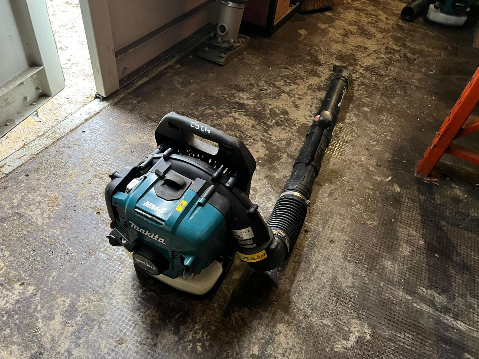 2020 MAKITA MM4 EB5300TH BACKPACK BLOWER, 2 STROKE FUEL *PLUS VAT*