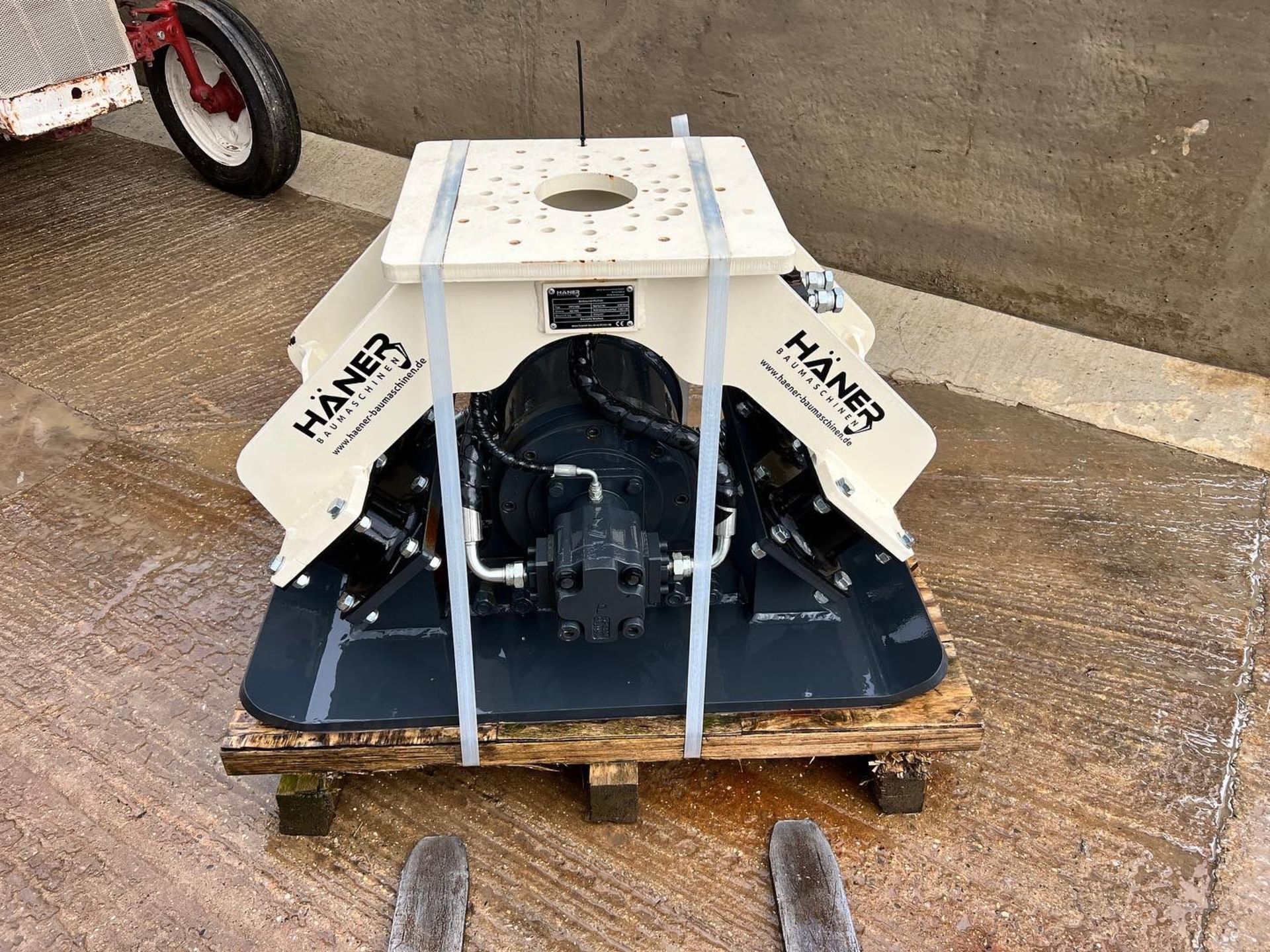 New And Unused Haner HPC600 Compaction Plate - Suitable For 8-20 Ton Excavator *PLUS VAT* - Image 3 of 10