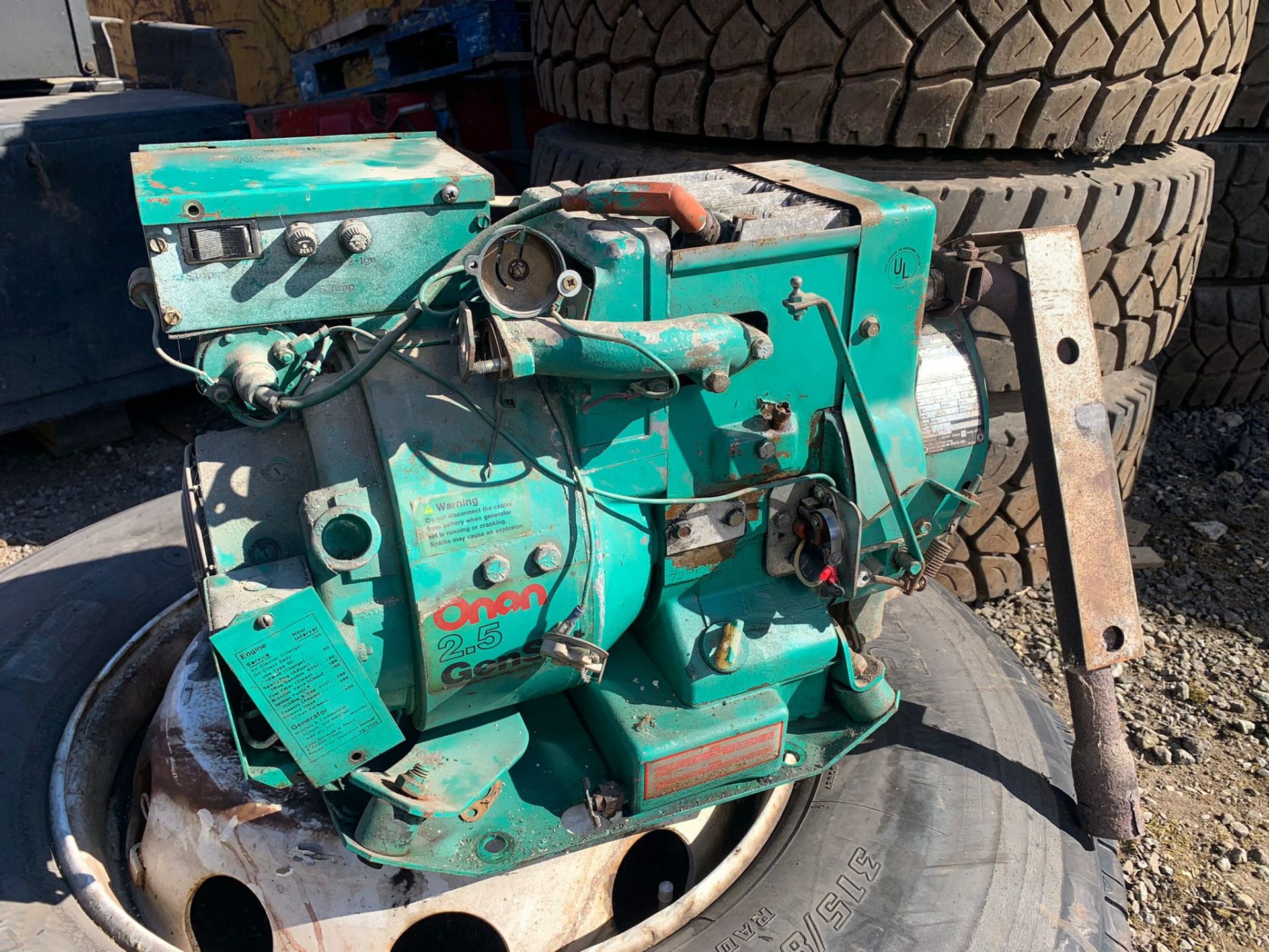 Onan 2.5 Genset - spares or repair *NO VAT* - Image 2 of 5