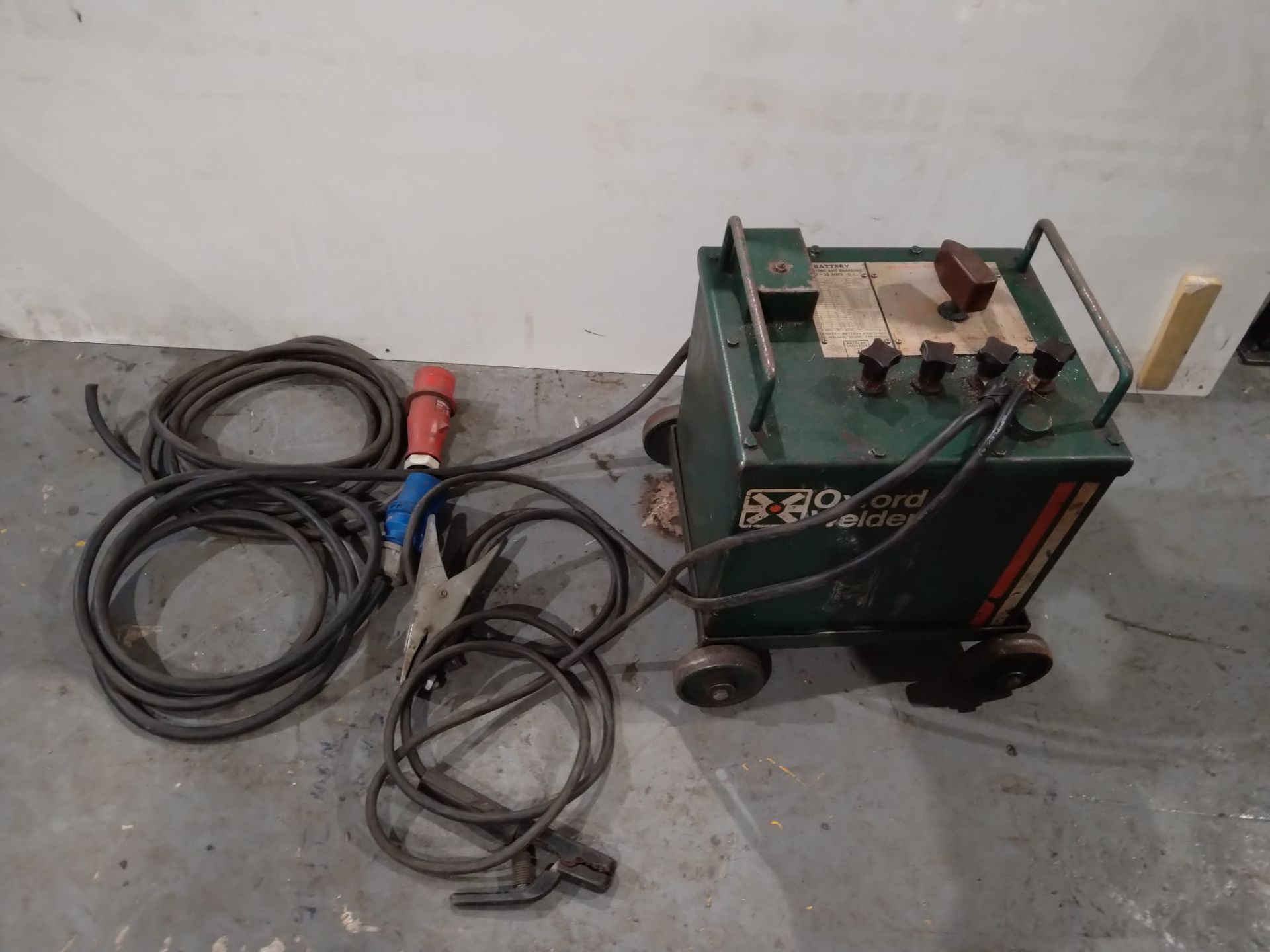 Oxford Bantam 180amp Welder With Built-In Battery Charger *NO VAT*