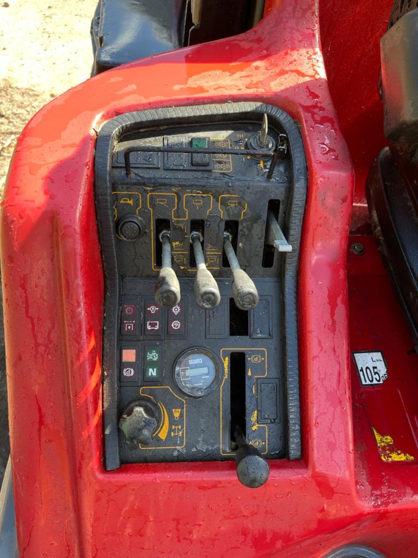 2012 HAYTER/TORO CYLINDER MOWER *PLUS VAT* - Image 8 of 10