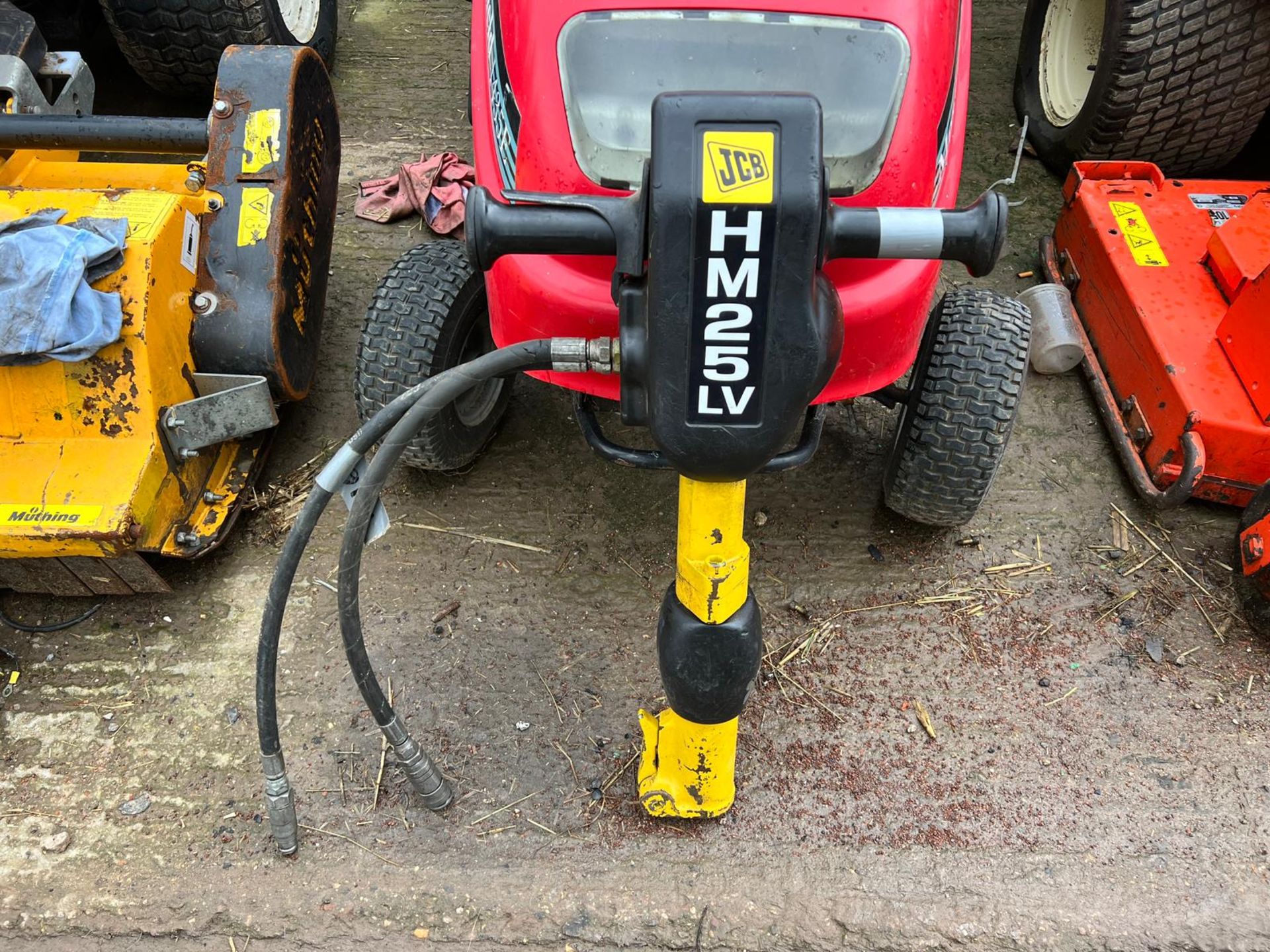 JCB HM25LV Low Vib Hydrualic Rock Breaker With New Chisel *PLUS VAT* - Image 2 of 10