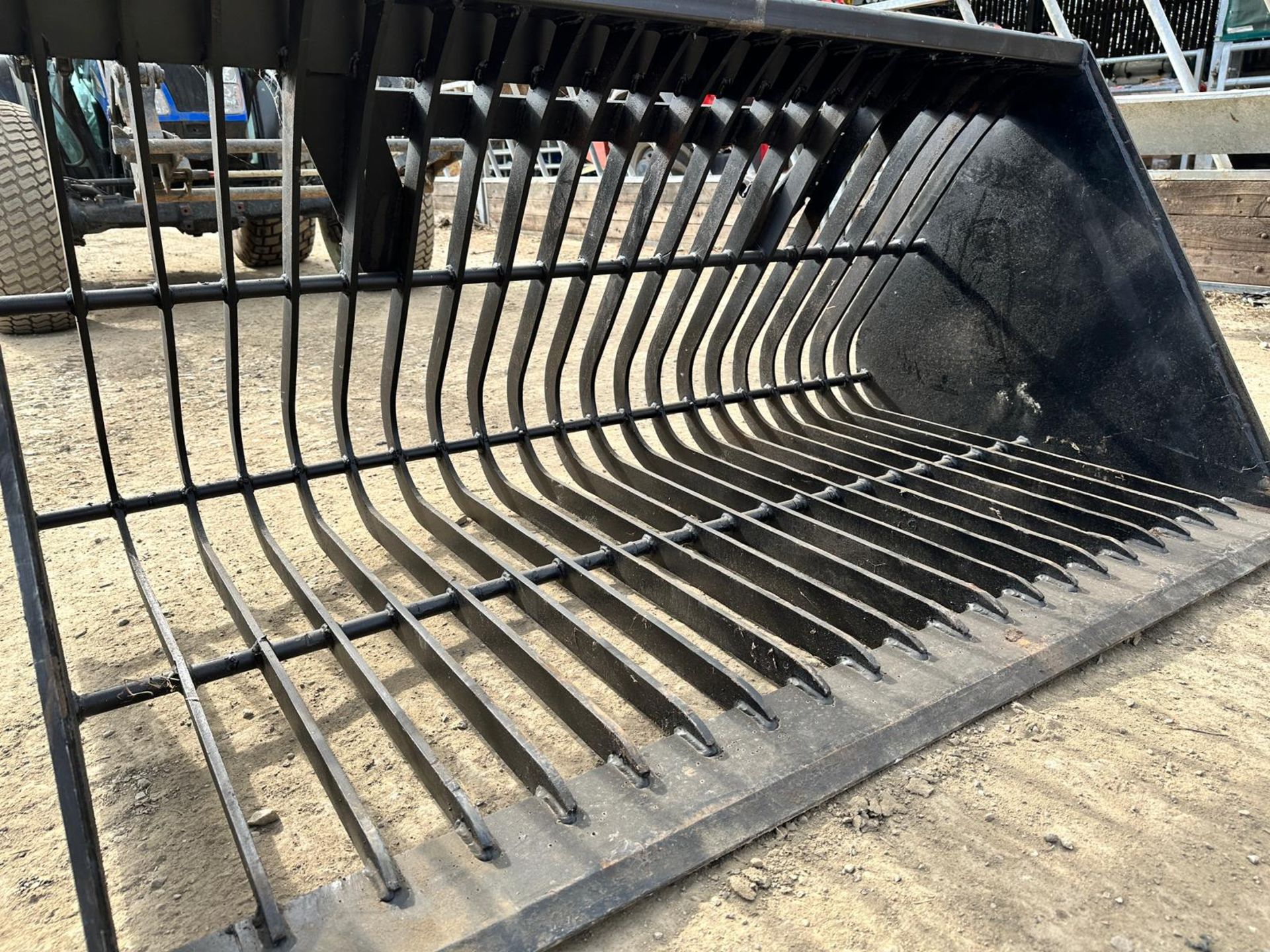New And Unused 70” Riddle Bucket, Euro 8 Bracket, Suitable For Tractor *PLUS VAT* - Image 11 of 11