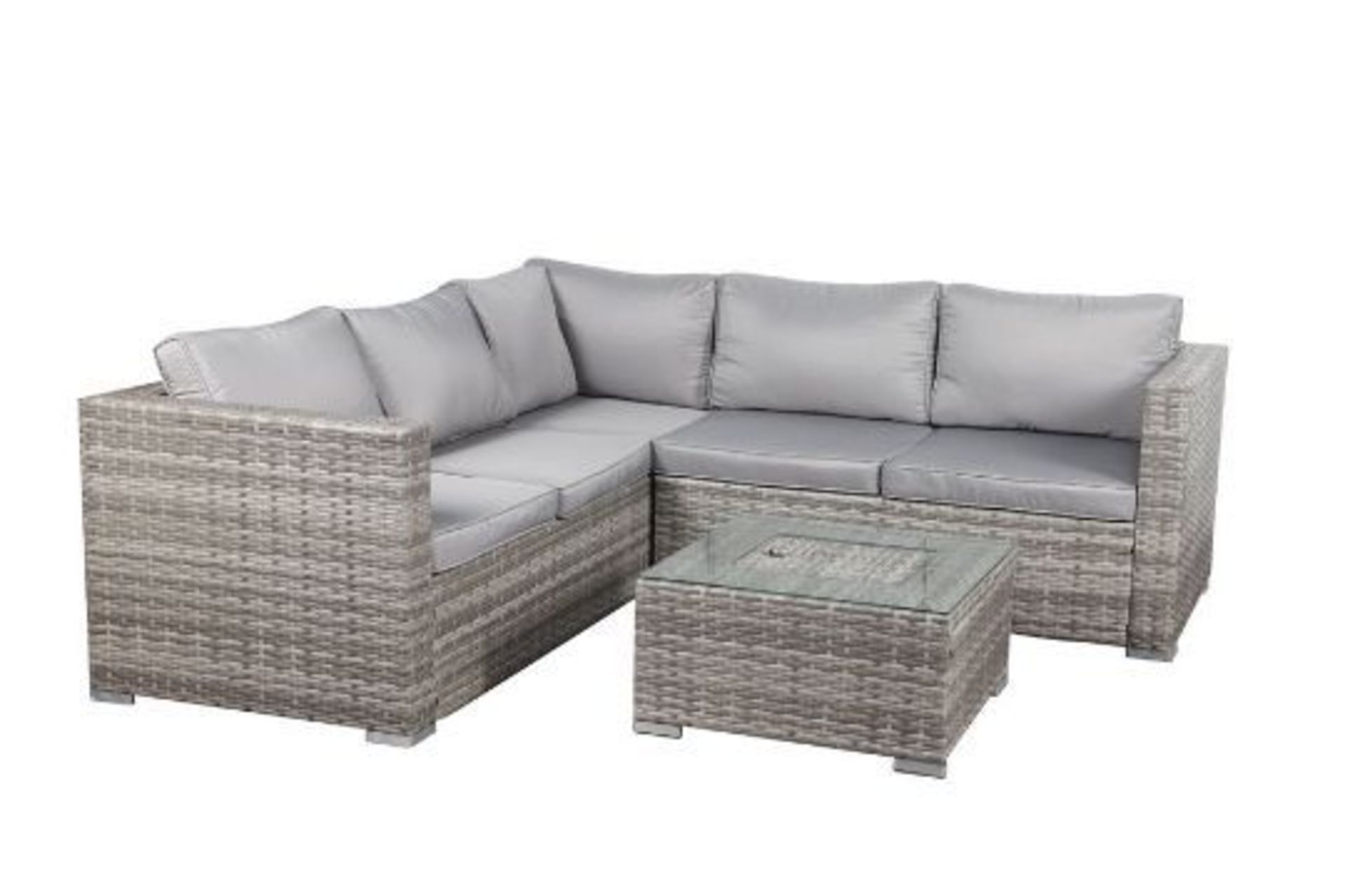 Brand new set of garden furniture with ice storage box built into the table, RRP £999 *PLUS VAT*