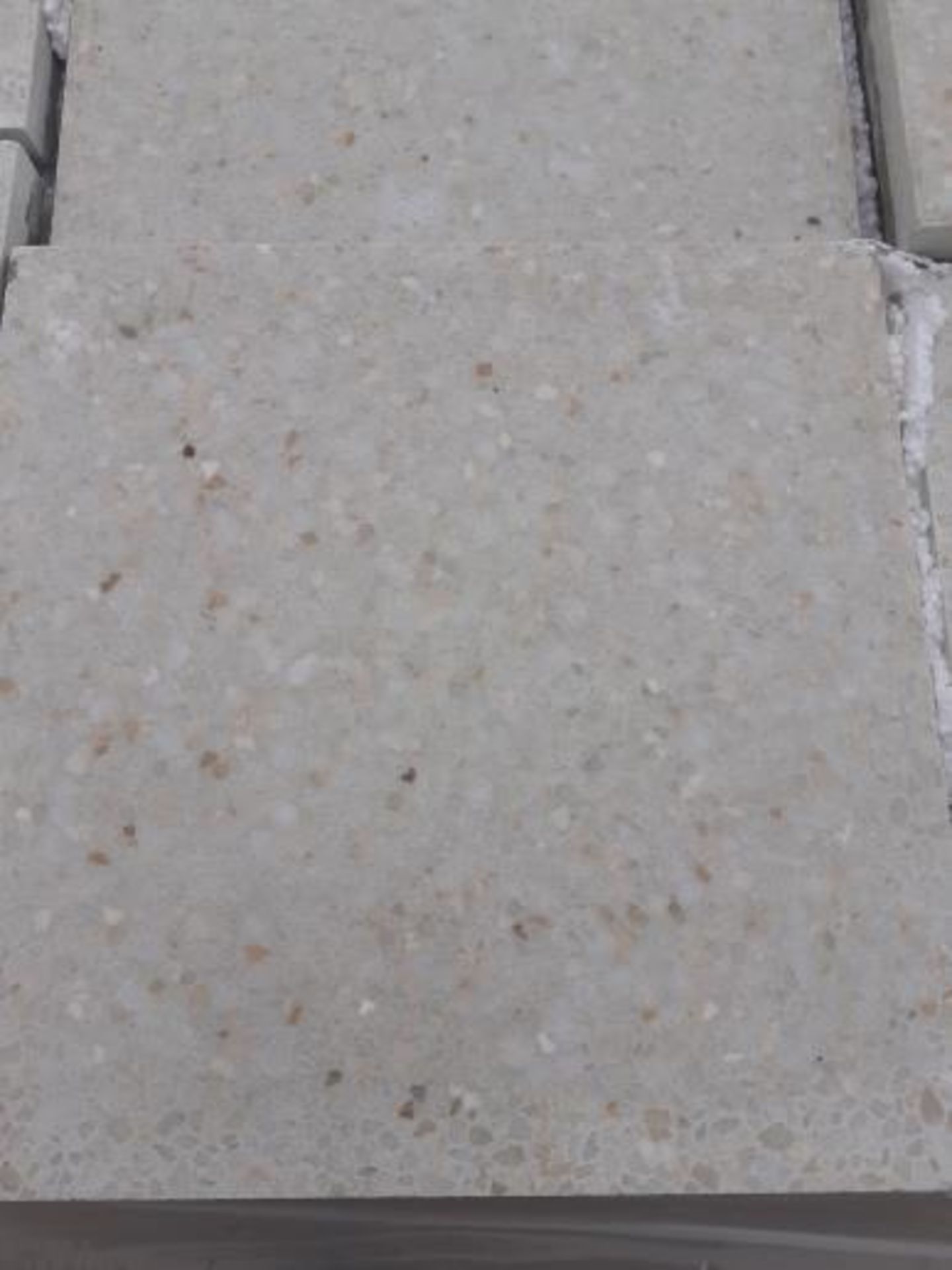1 PALLET OF BRAND NEW TERRAZZO COMMERCIAL FLOOR TILES (Z30011), COVERS 24 SQUARE YARDS *PLUS VAT* - Image 6 of 15