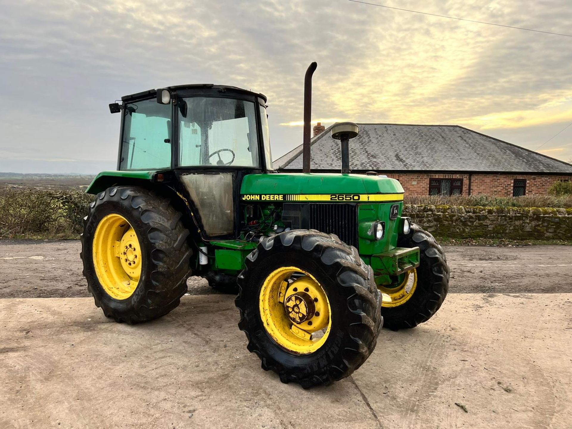 JOHN DEERE 2650 78hp 4WD TRACTOR, RUNS AND DRIVES, ROAD REGISTERED *PLUS VAT*